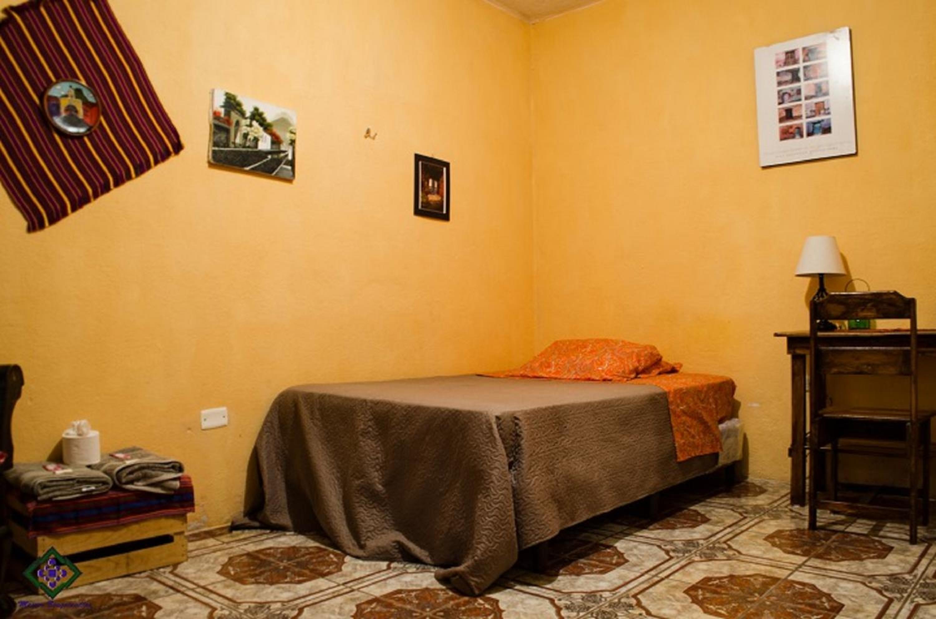 Double Room with Shared Bathroom photo 1