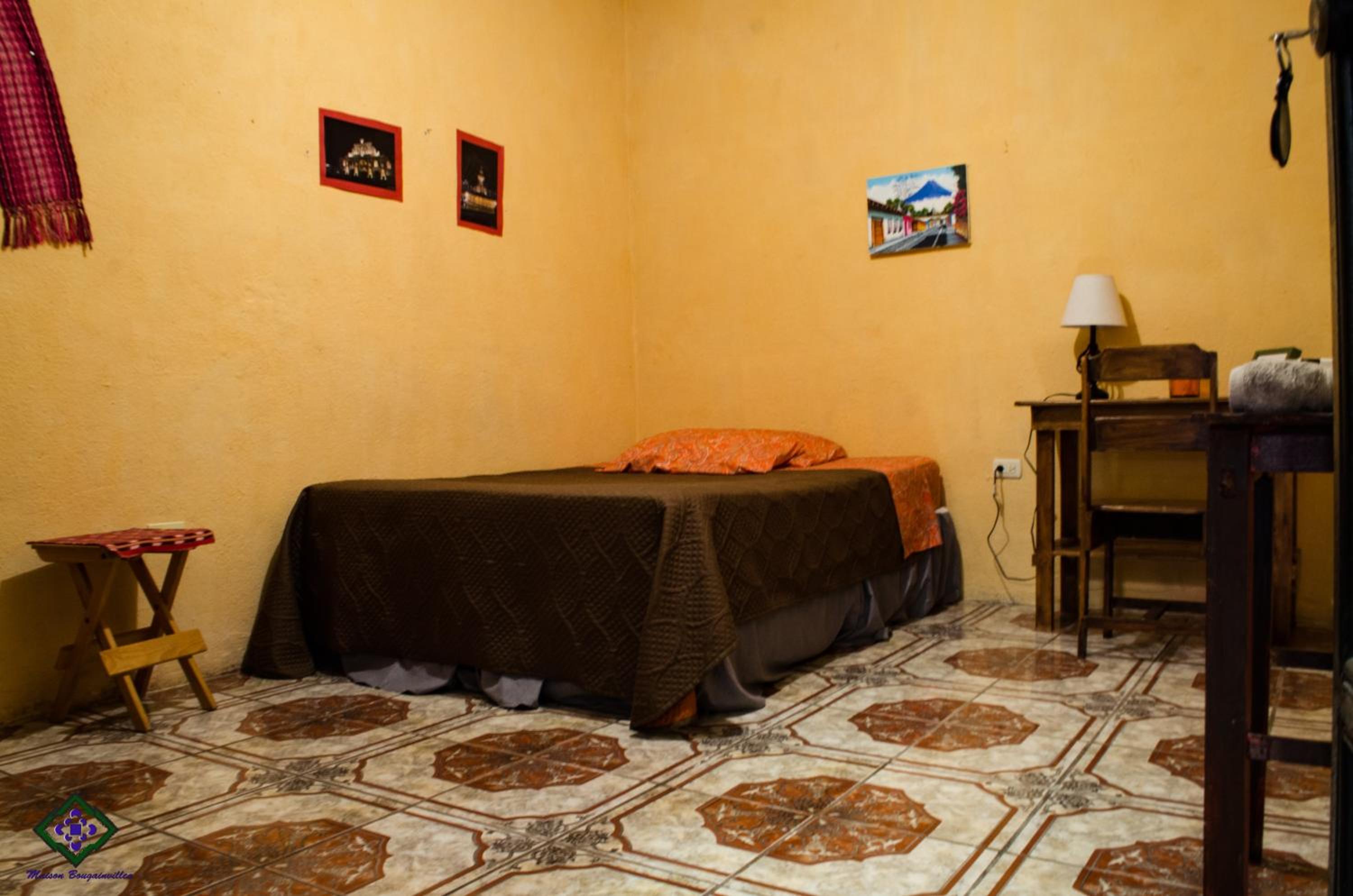 Double Room with Shared Bathroom photo 1