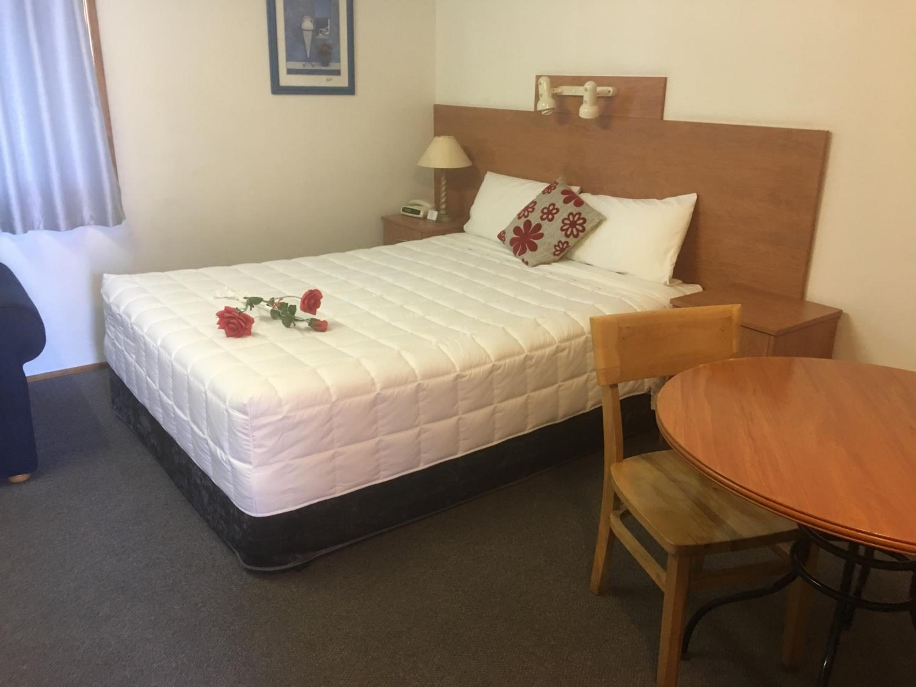 Queen Room with Balcony photo 3
