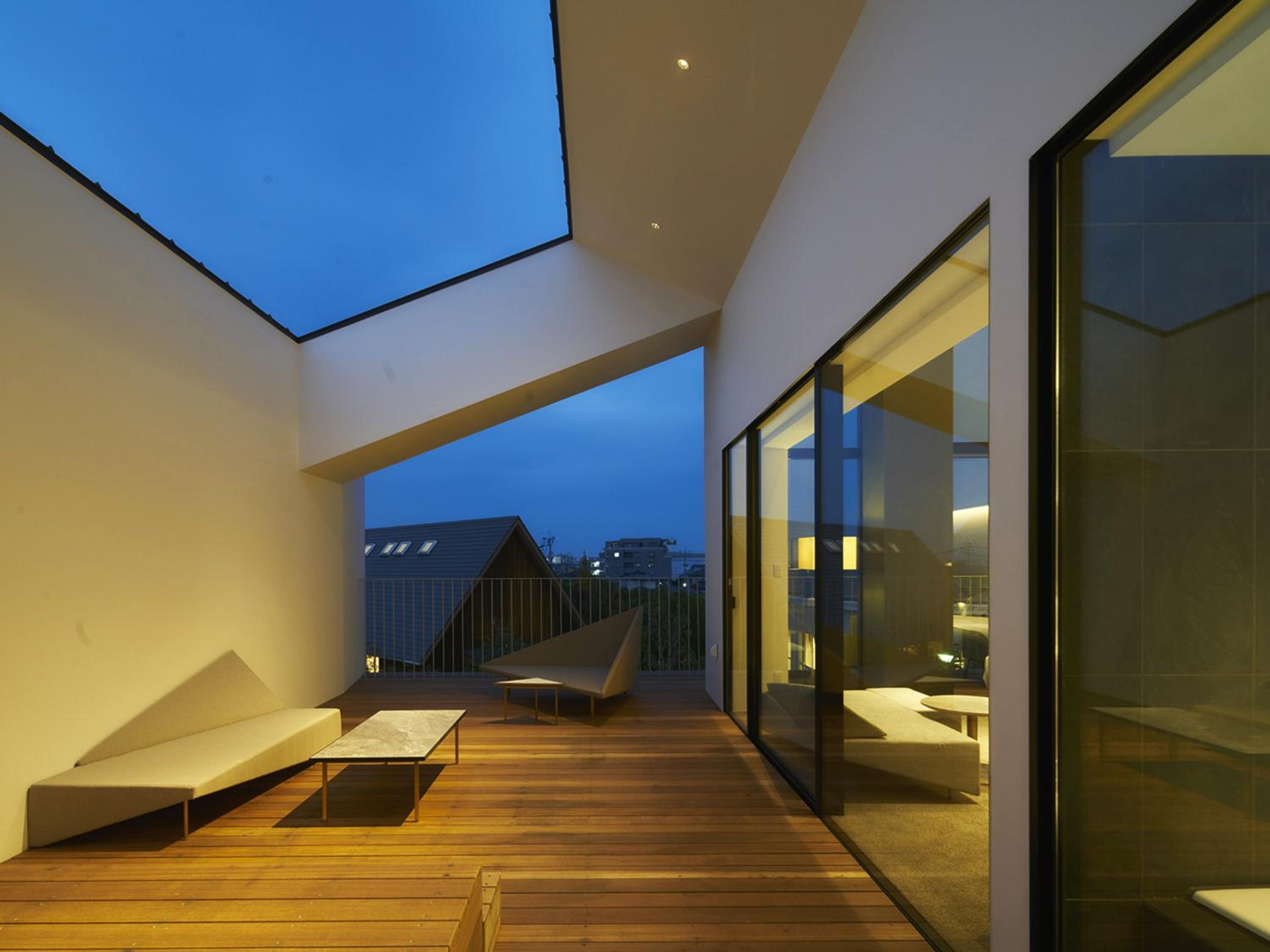 Deluxe Twin with Terrace and Private Outdoor Jacuzzi(Club Lounge Access Included) - Photo 18
