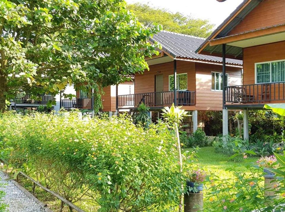 Double or Twin Room with Garden View photo 1
