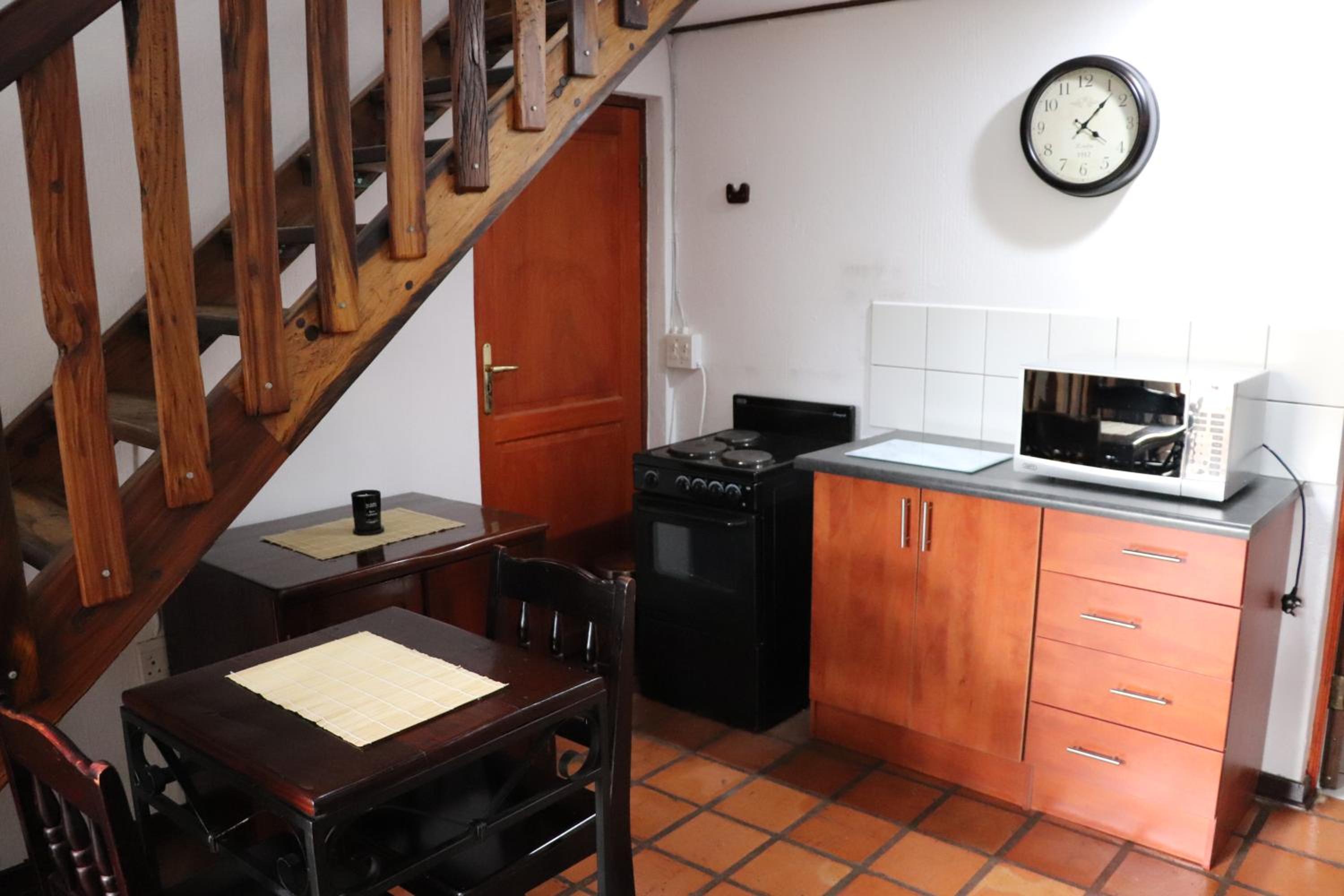 Apartment - Split Level - Photo 19