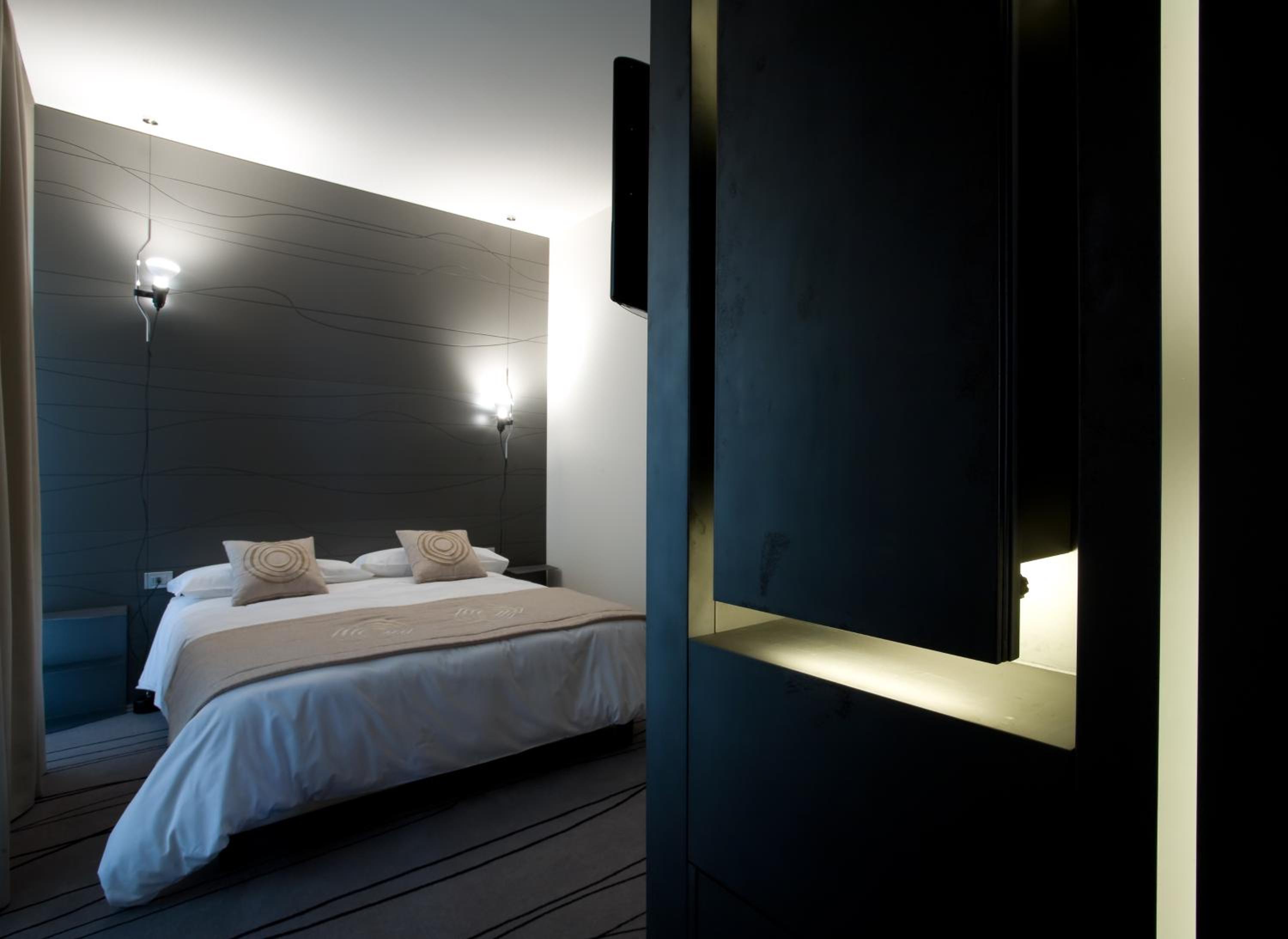 Deluxe Double Room - Photo 4