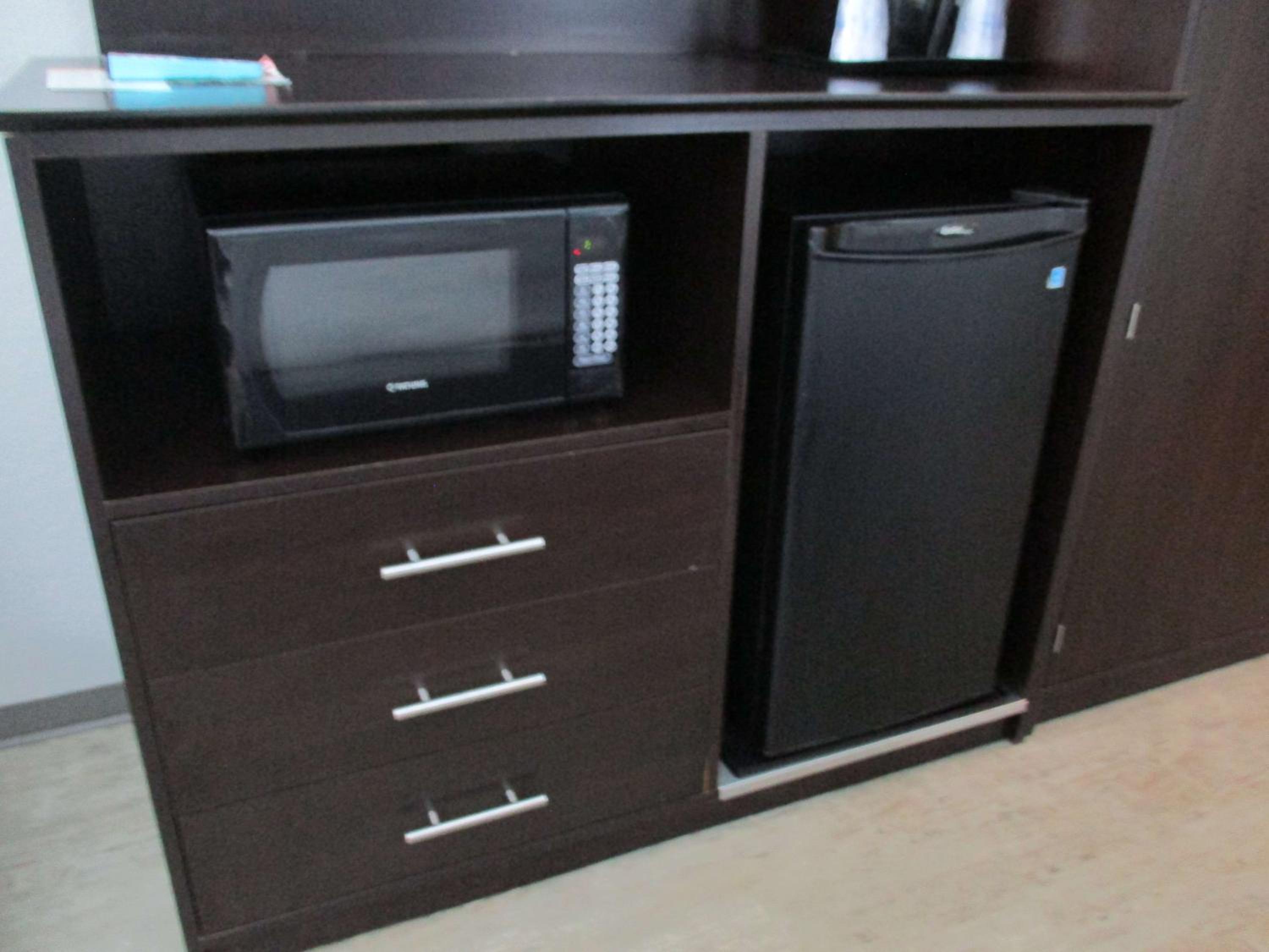 King Room with Walk-In Shower - Mobility Access - Photo 4