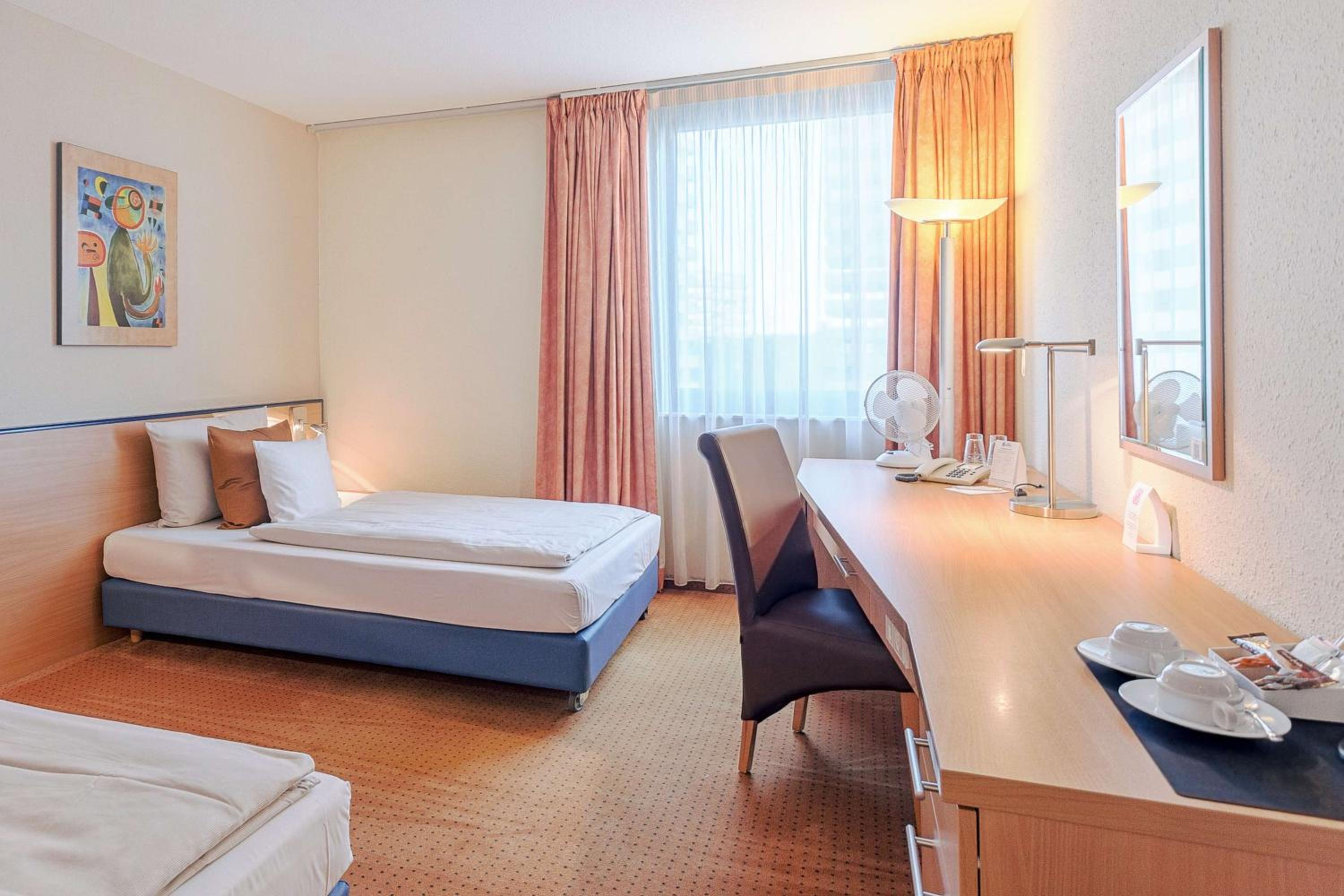 Comfort Twin Room - Photo 1