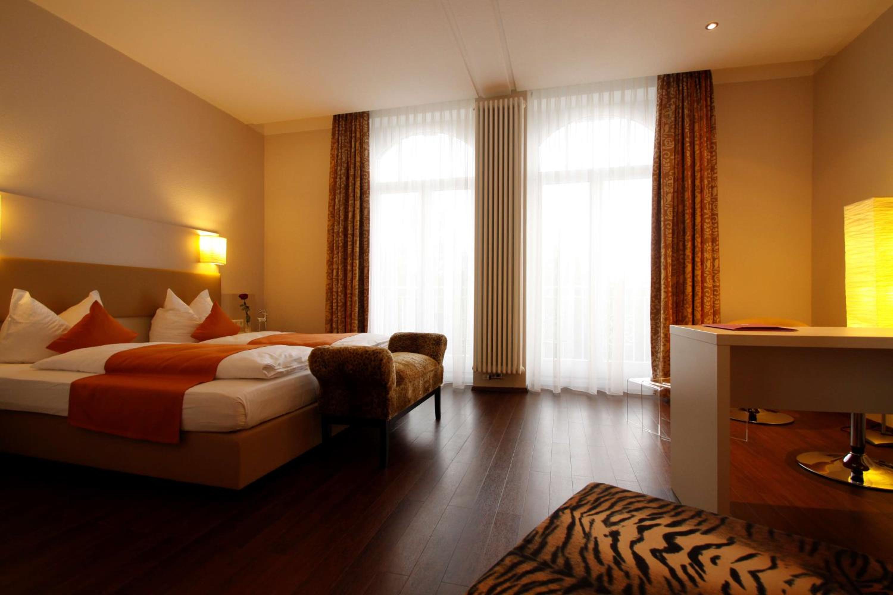 Superior Double Room with Balcony - Photo 5
