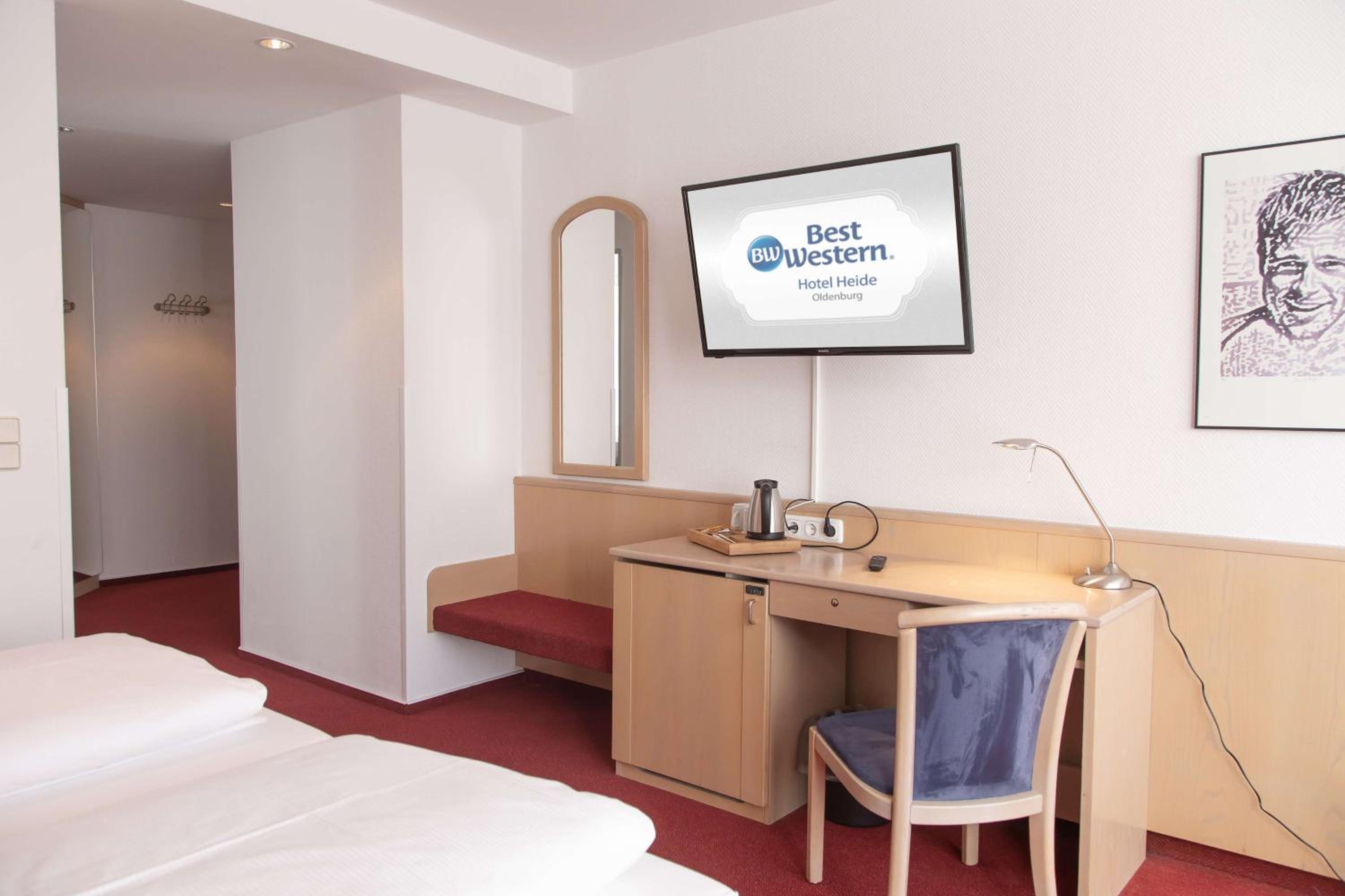 Superior Double Room with Sofa Bed - Photo 4