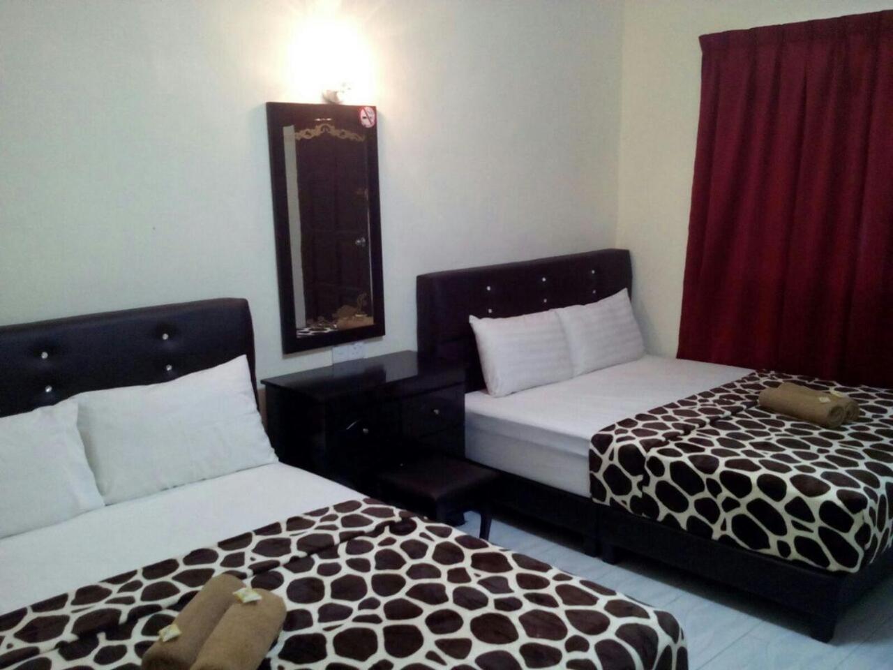 Quadruple Room - Photo 4
