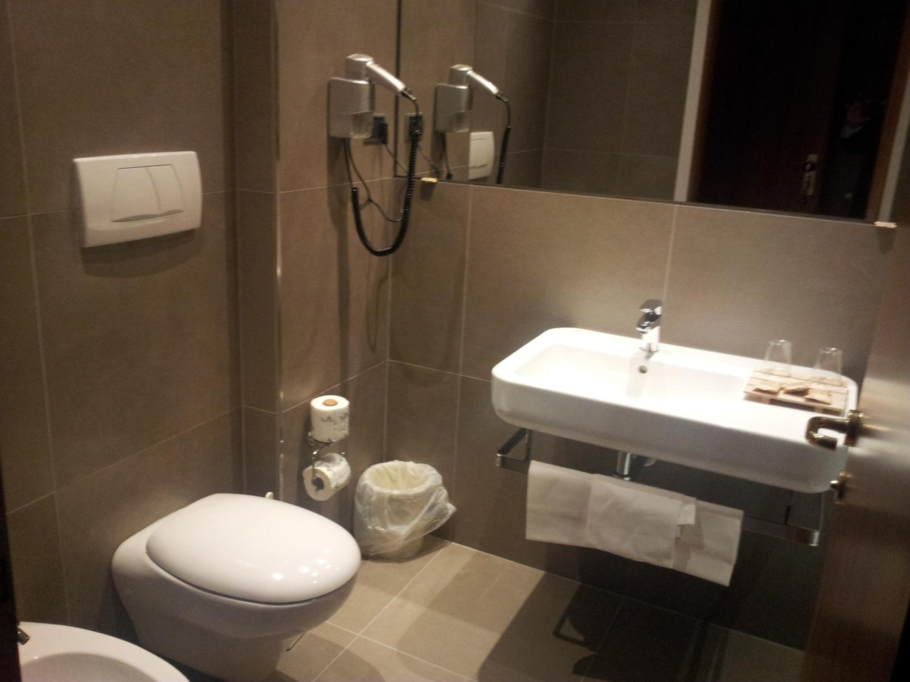 Deluxe Triple Room - Photo 5