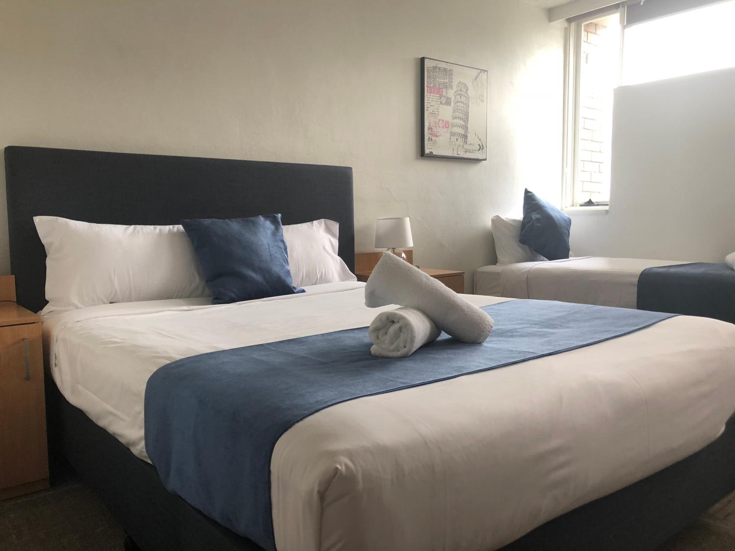 Twin Room - Photo 5