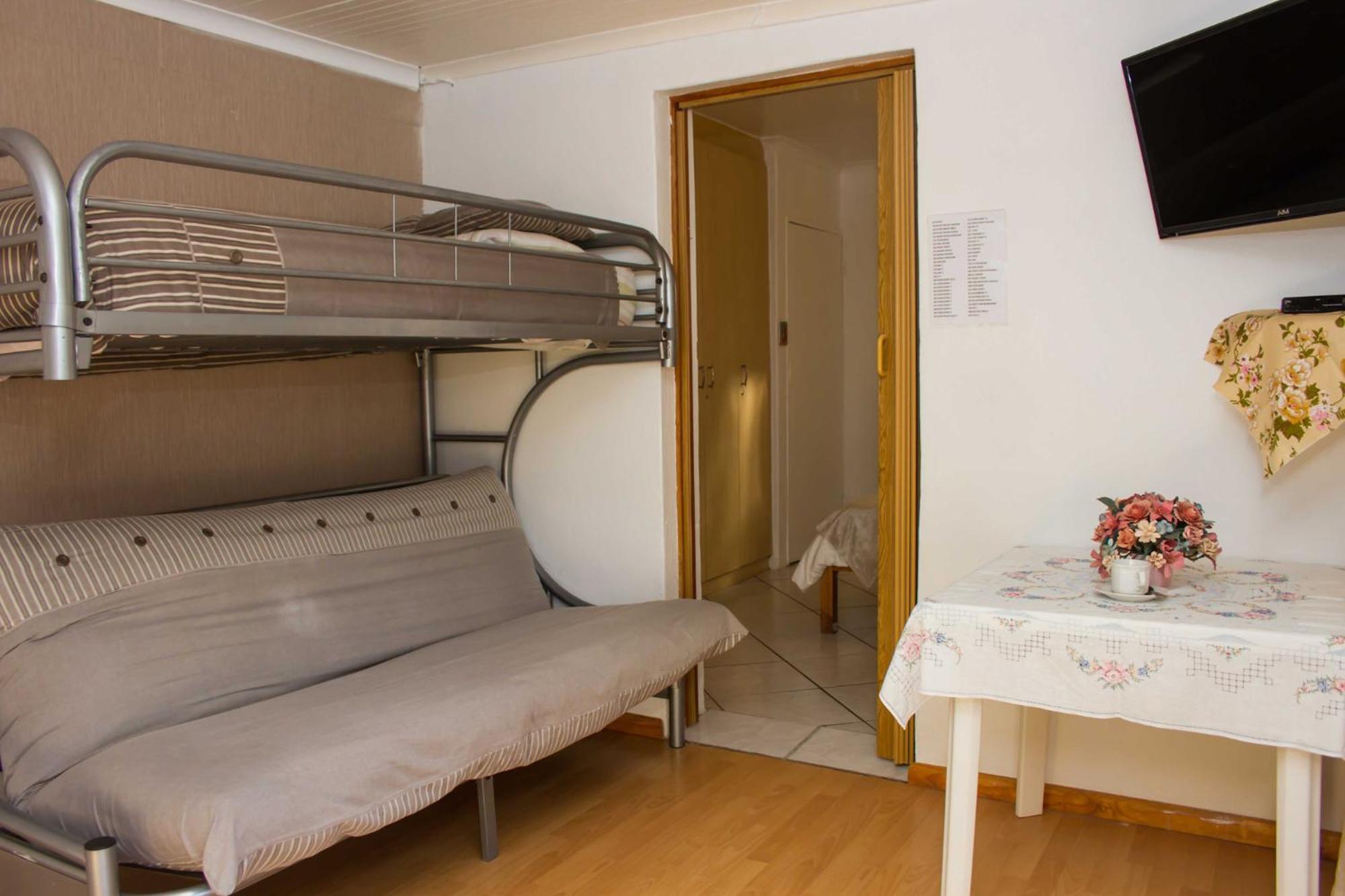 Family Apartment photo 2