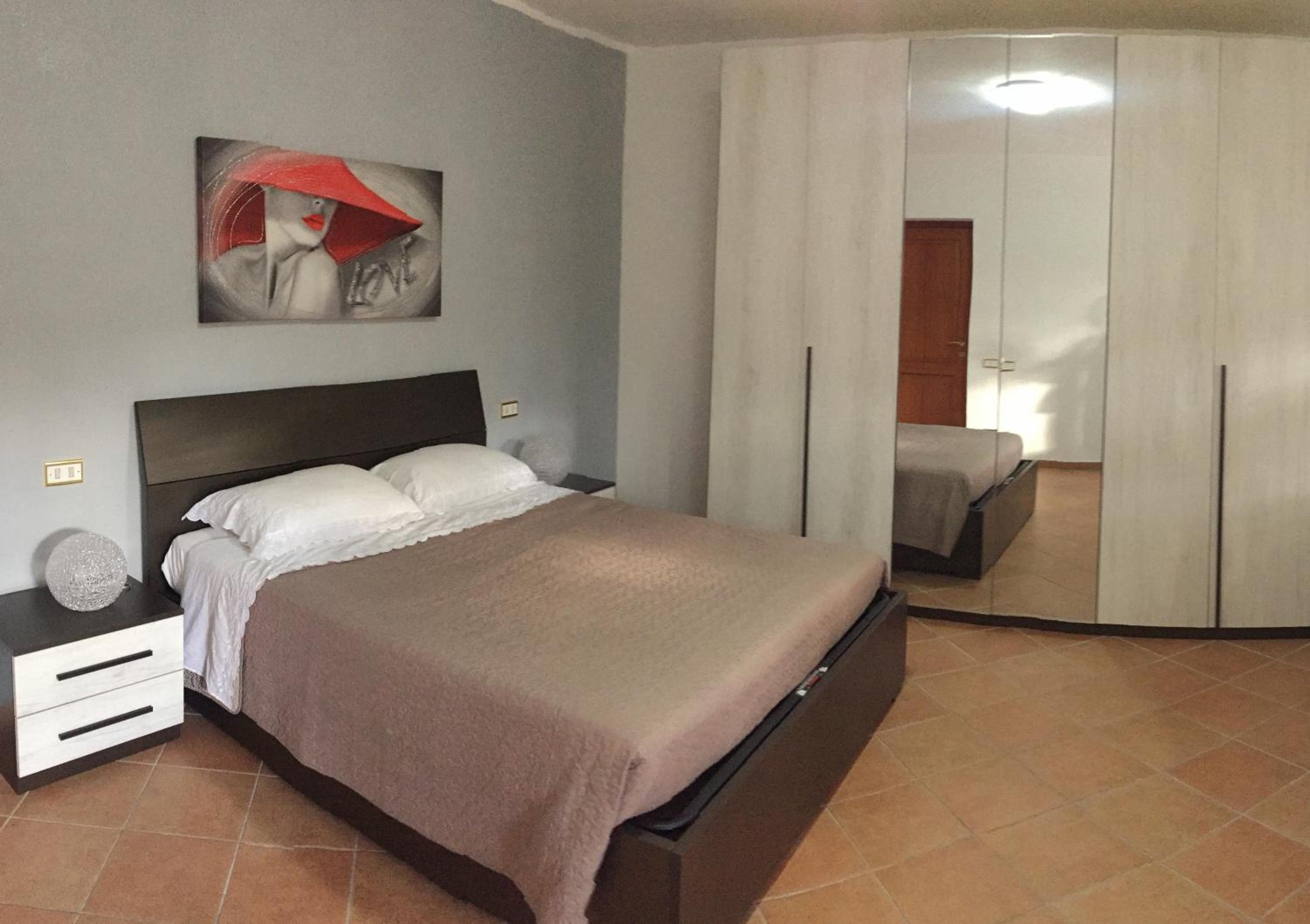 Double Room - Photo 7