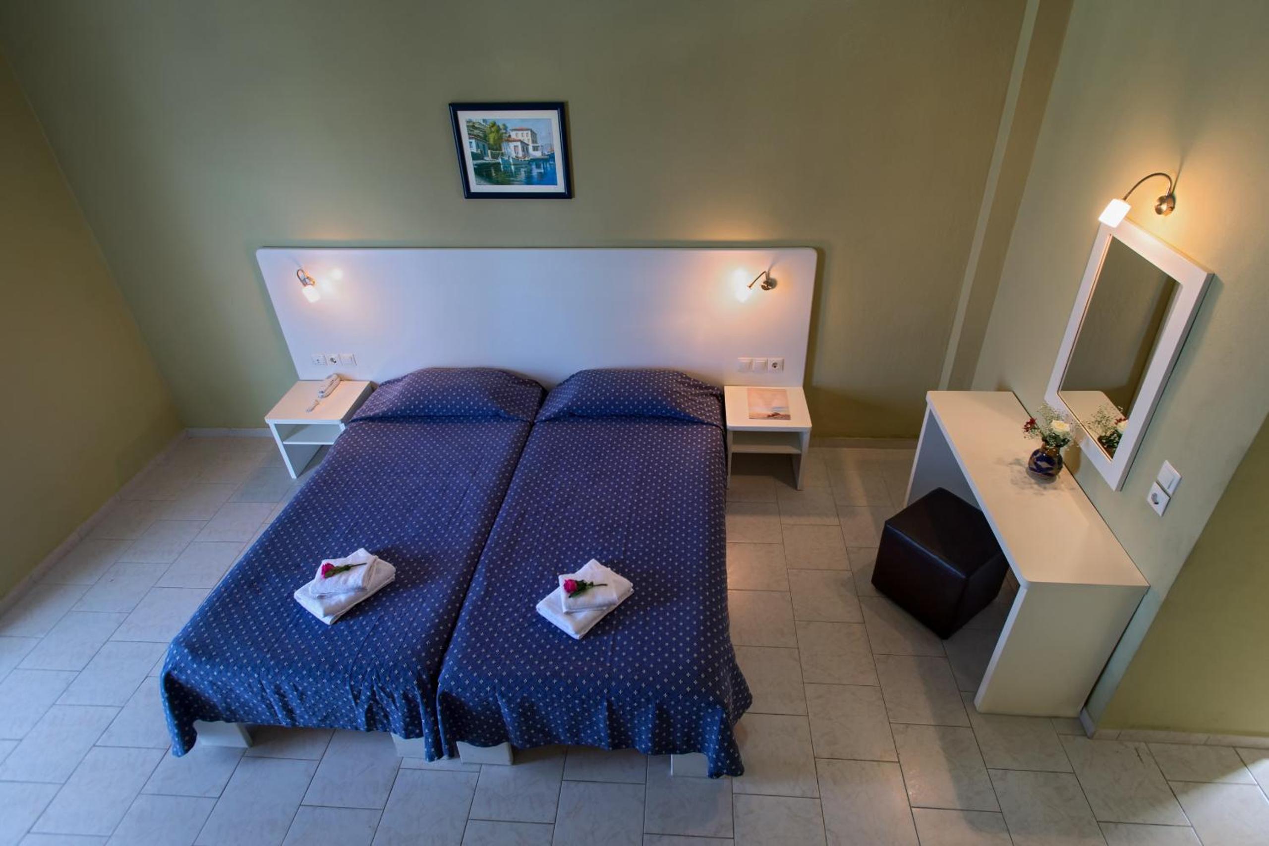Triple Room - Split Level photo 3