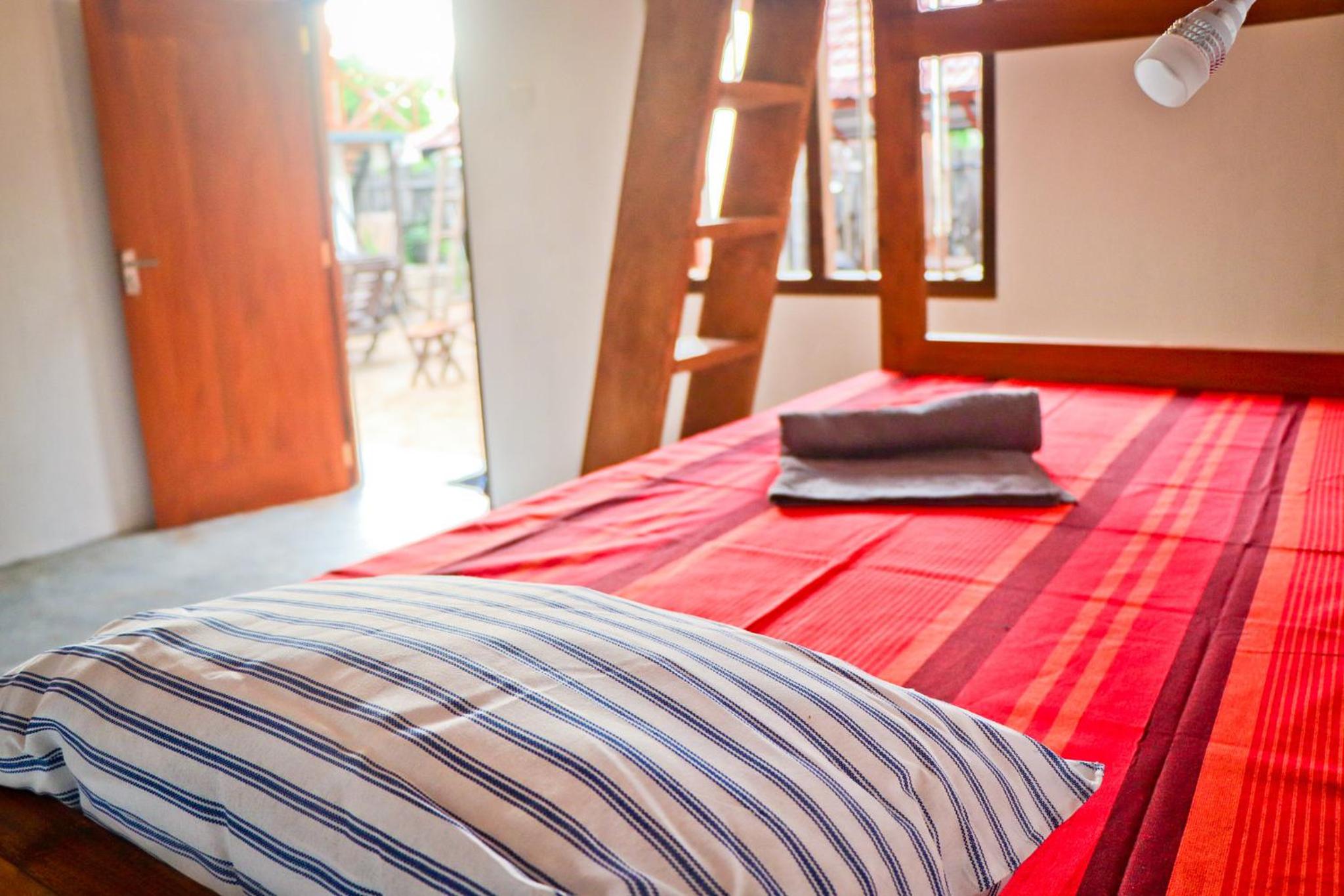 Mixed Dormitory Room photo 2