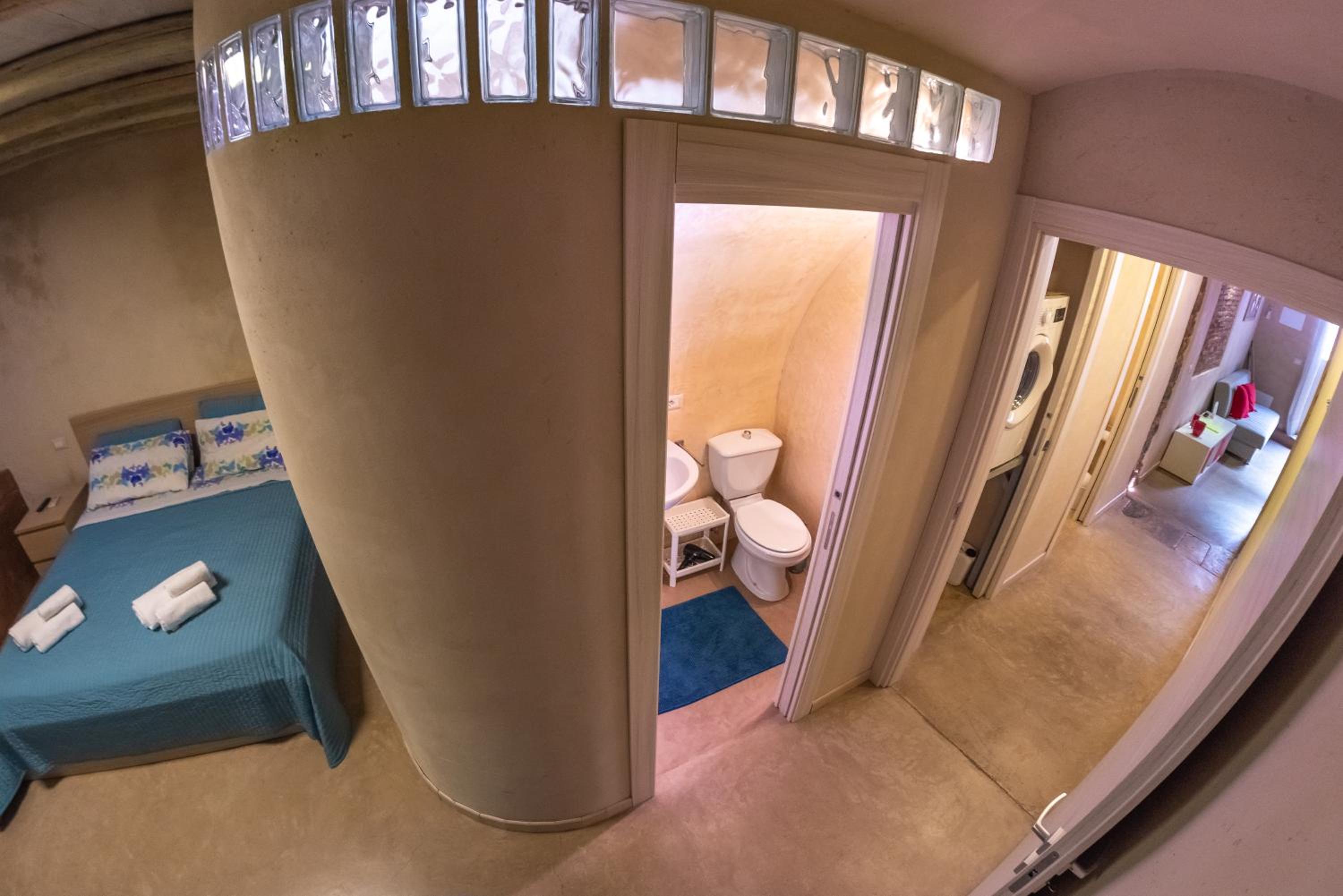 Holiday Home (8 Adults)