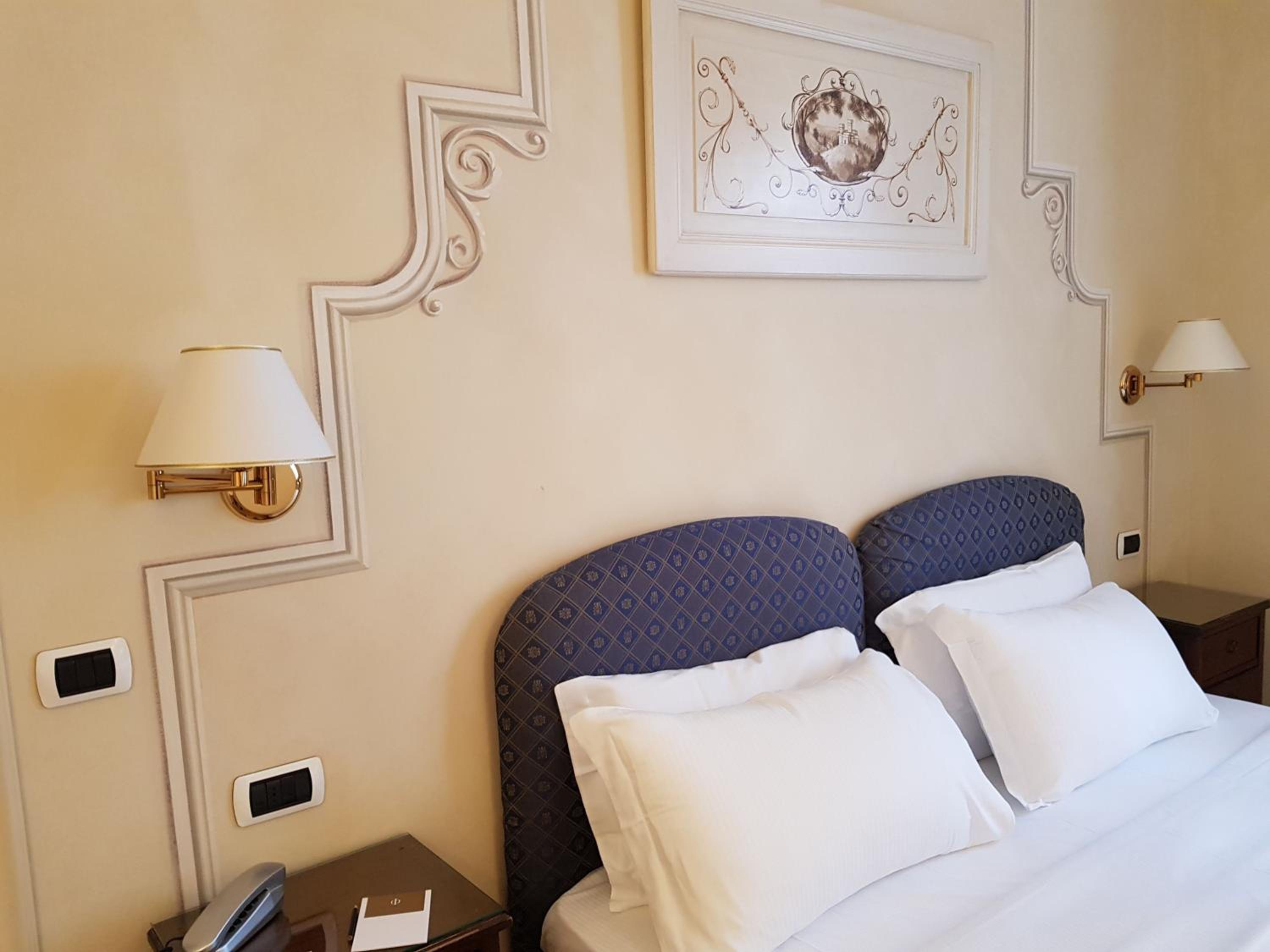 Double Room - Photo 17
