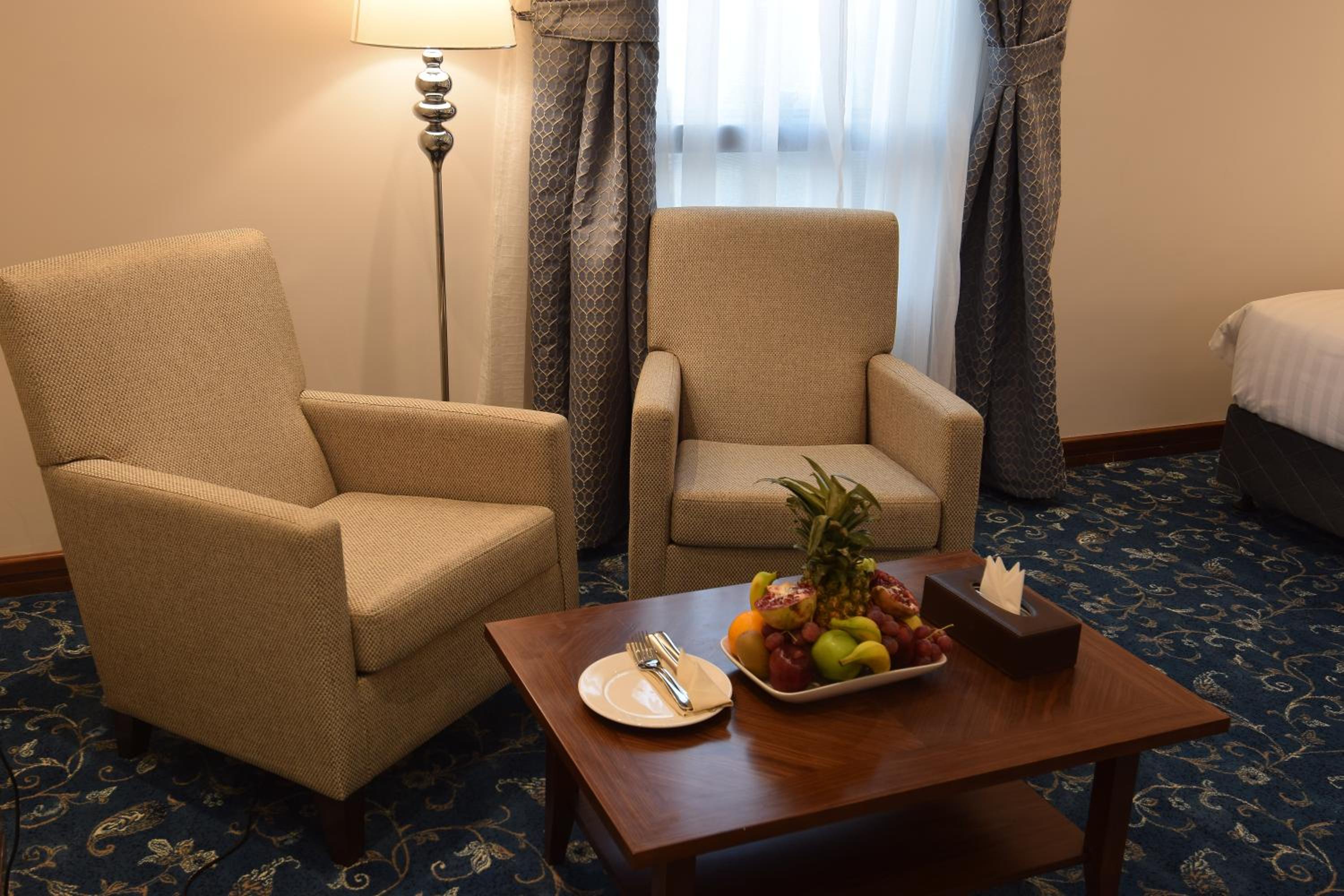 Standard Twin Room - Photo 7