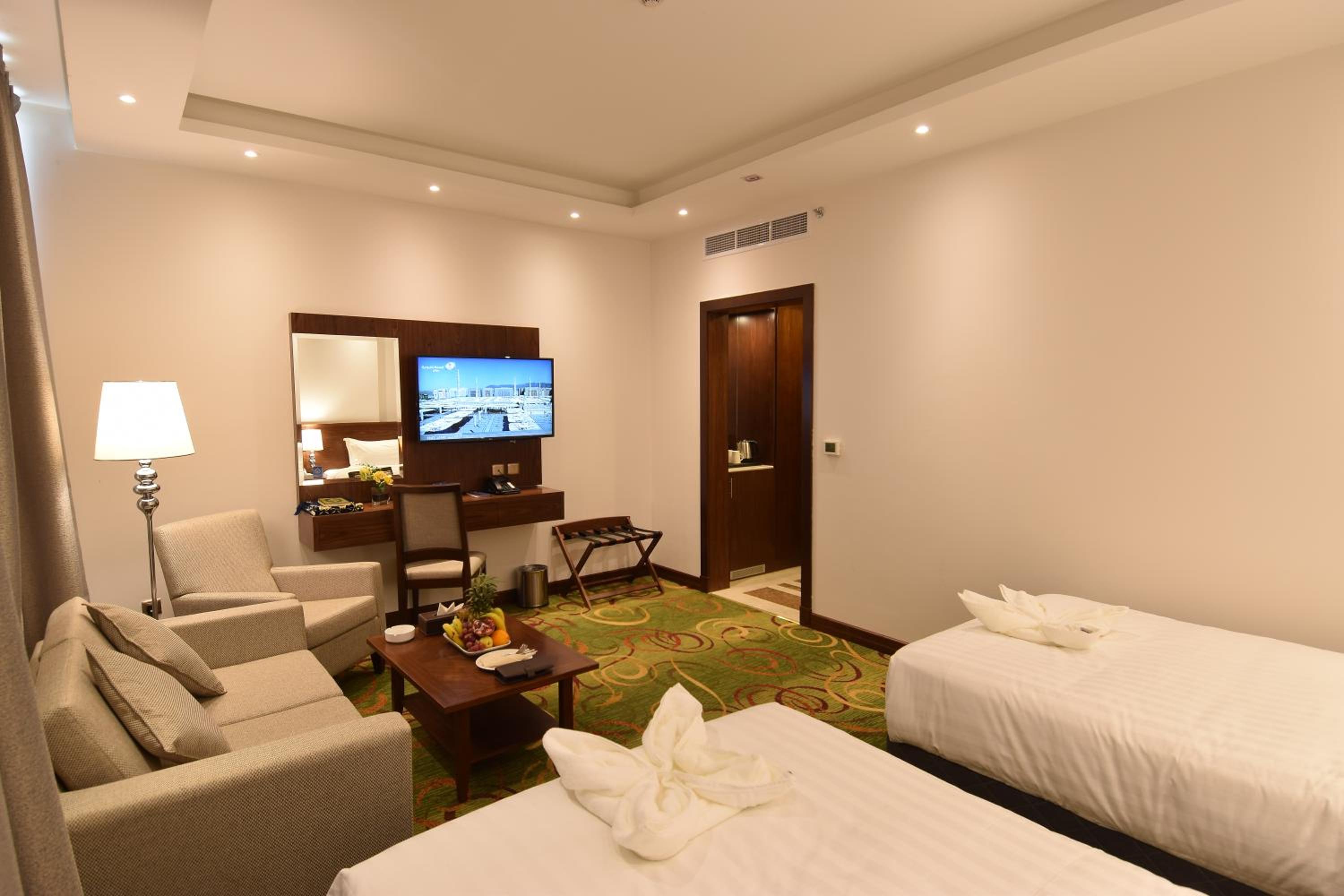 Standard Twin Room - Photo 4