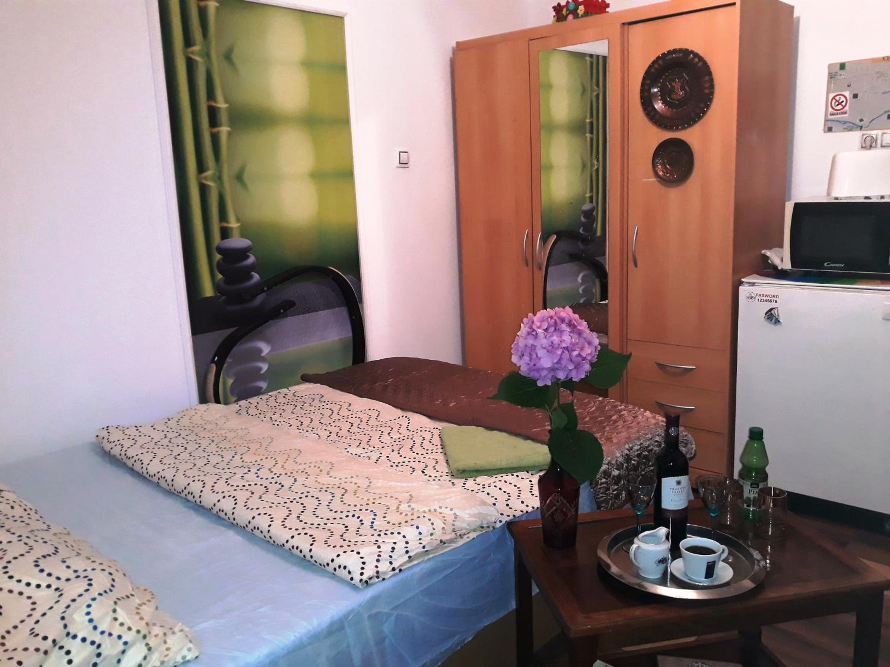Double Room With Private Bathroom photo 1