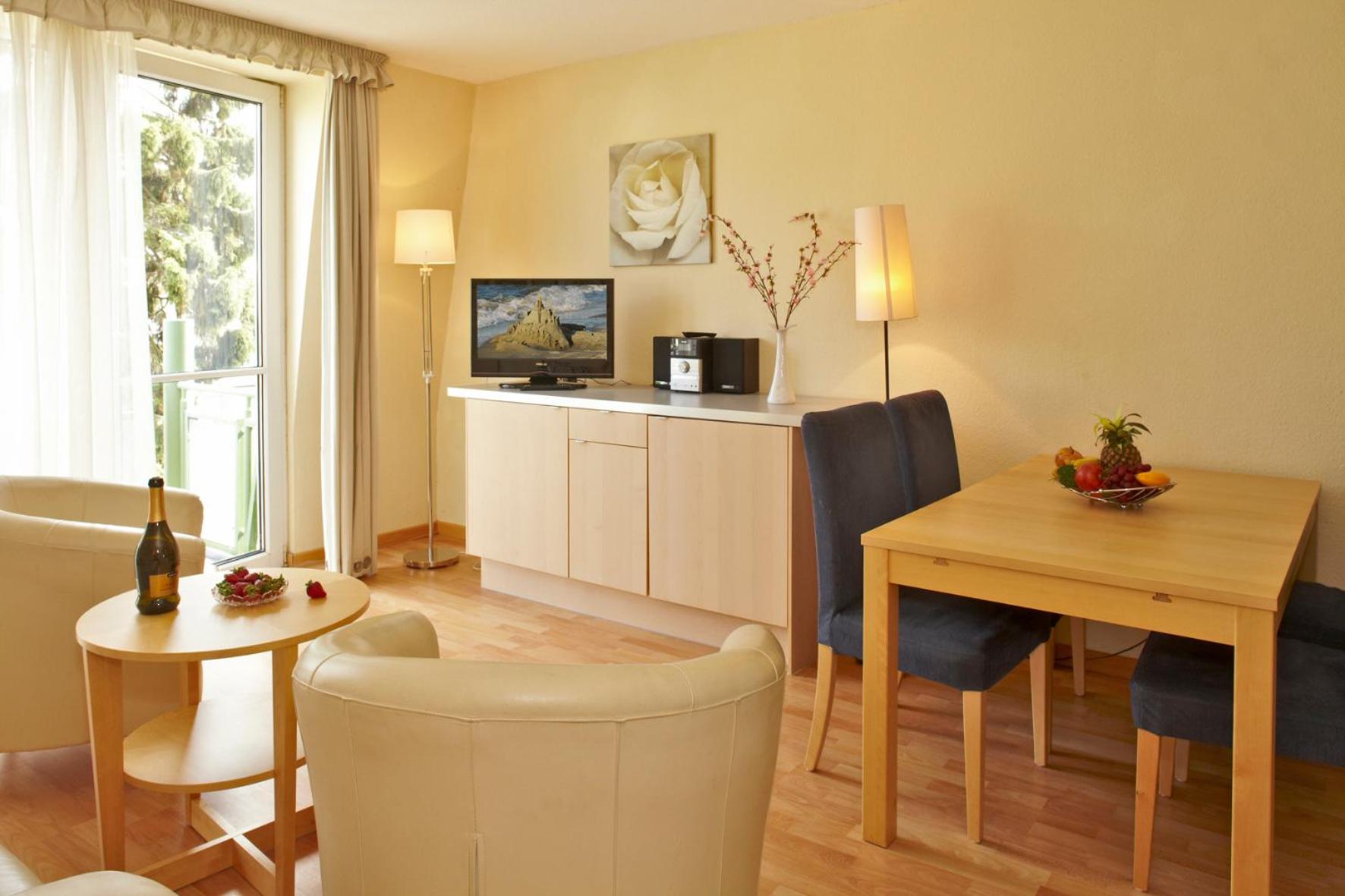Budget Two-Bedroom Apartment with Balcony photo 1