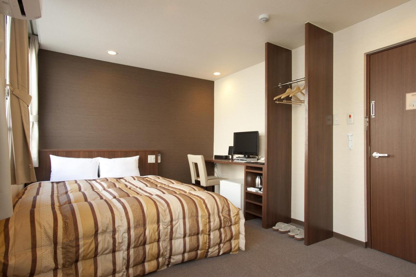 Double Room - Non-Smoking  - Photo 1