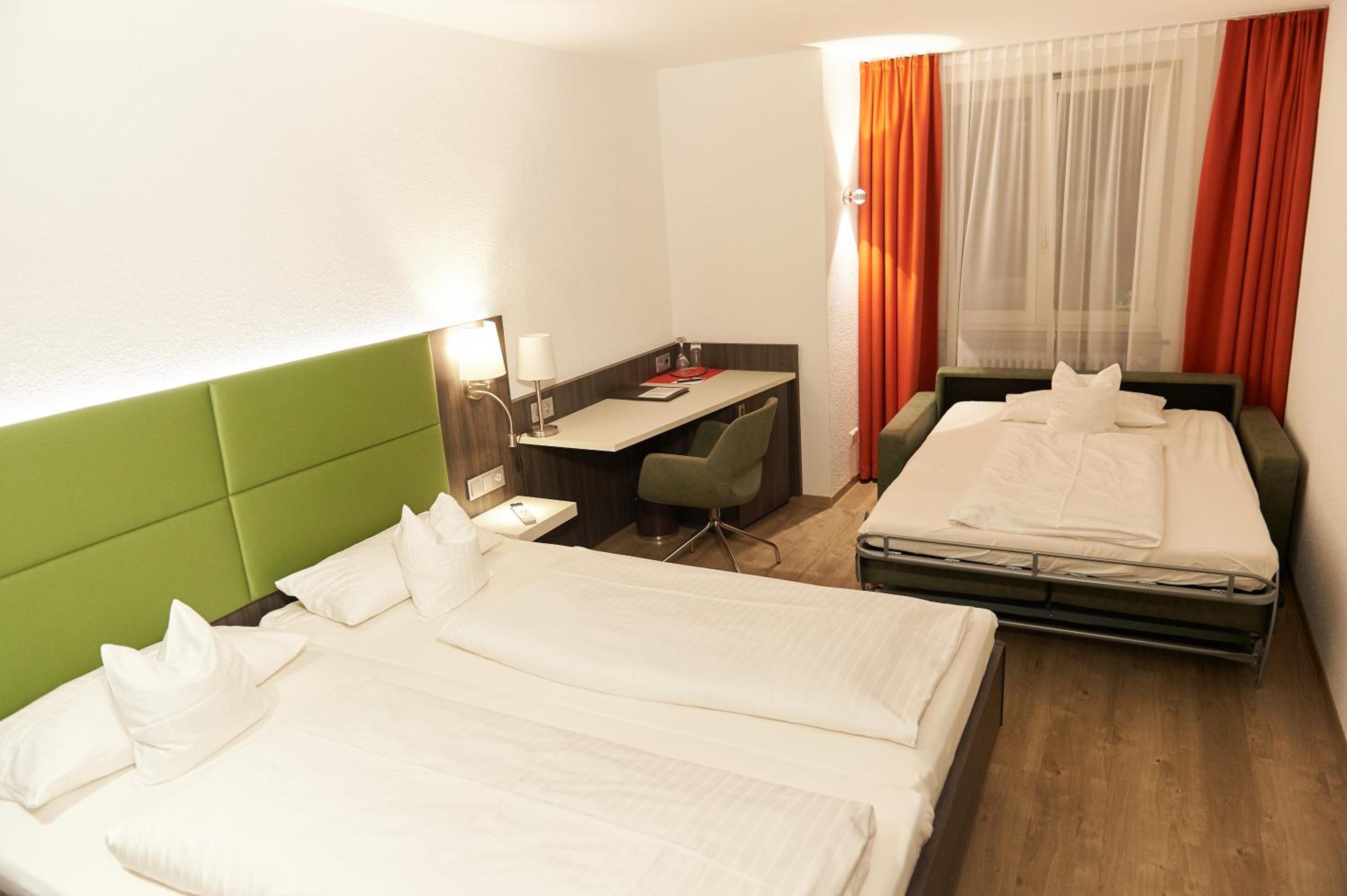 Triple Room - Photo 2