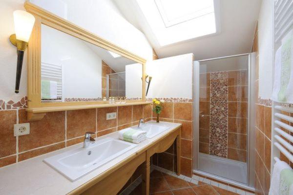Double Room with Balcony photo 3