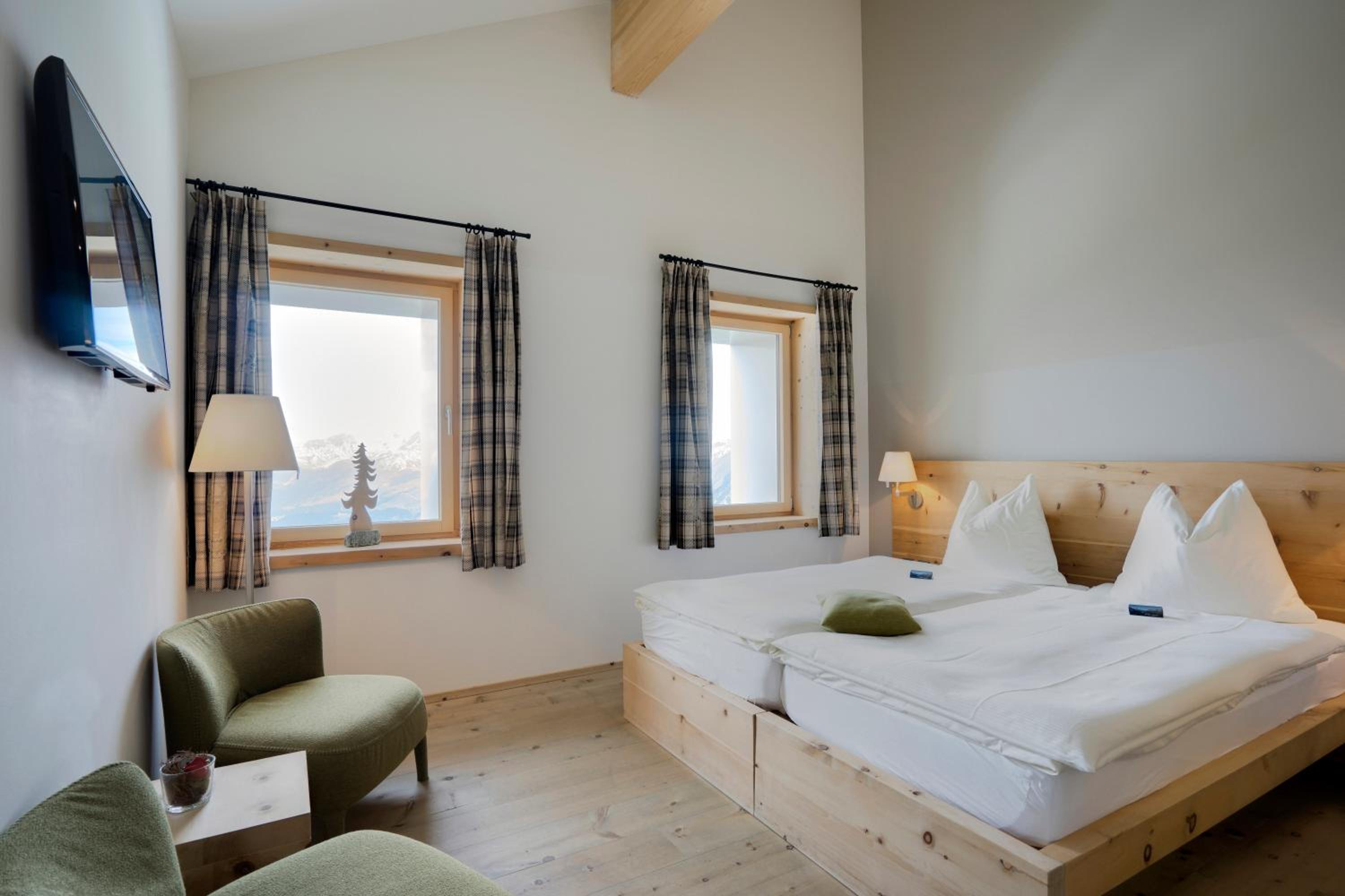 Superior Double Room with Valley View