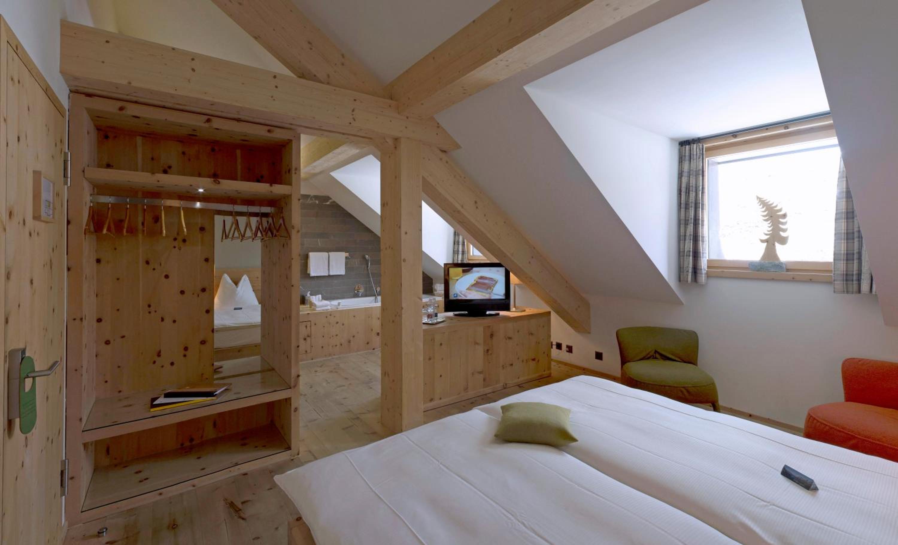 Deluxe Double Room photo 3