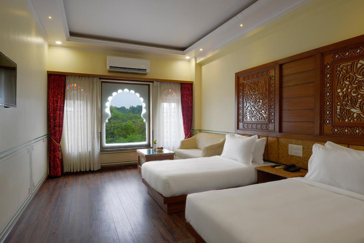 Twin Room - Photo 3
