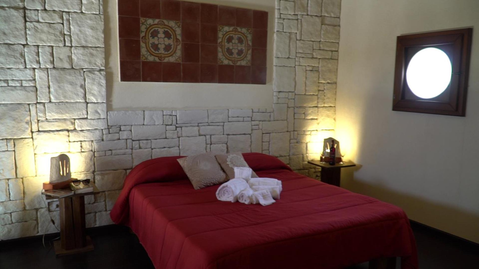 Large Double Room photo 1