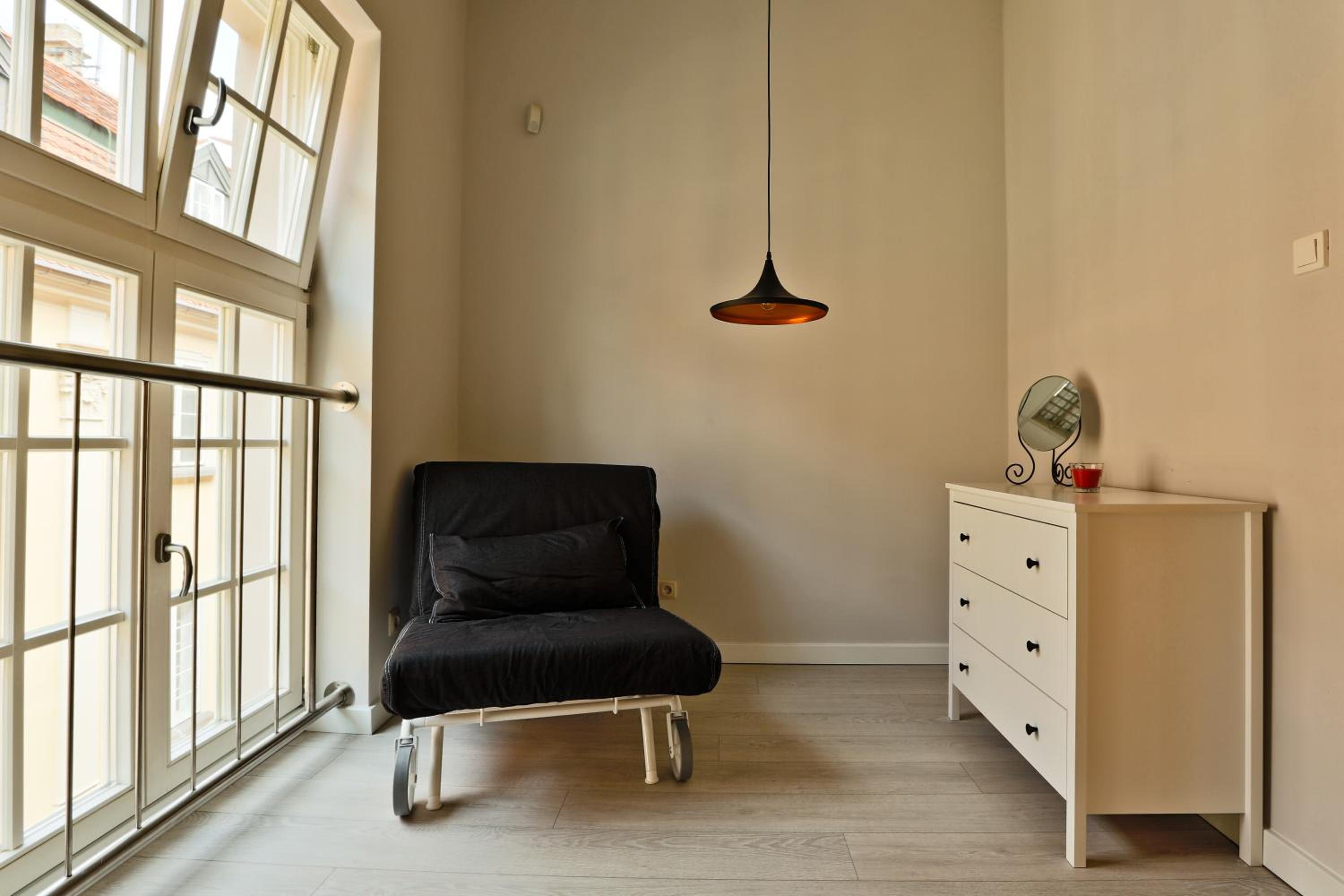 Double Room with Bathroom - Photo 8