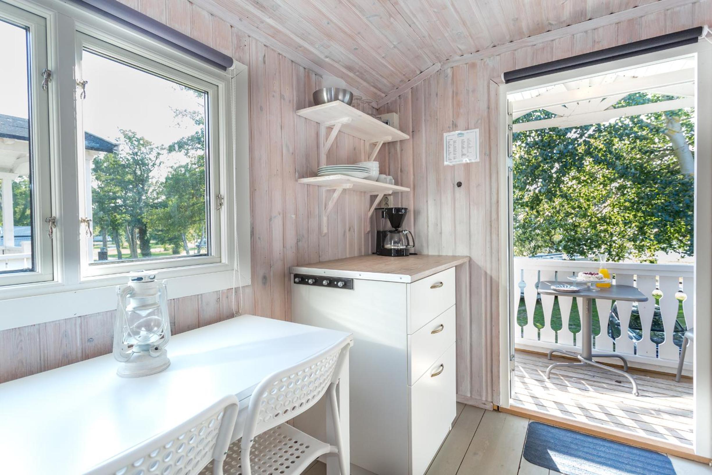 Basic Cottage with Patio  - Photo 3