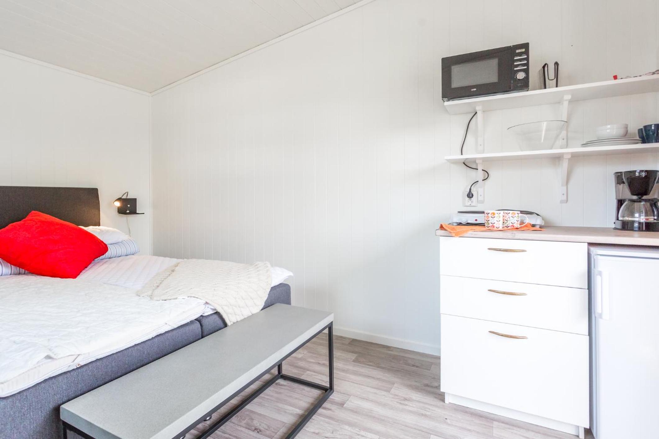Double Room with Patio - Photo 12