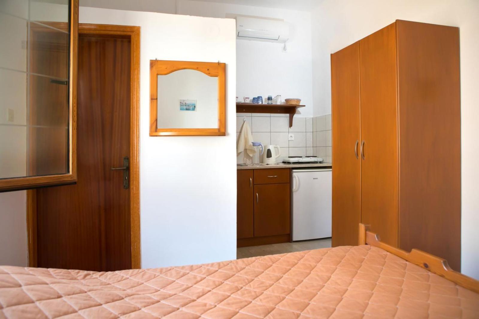 Standard Twin Room with Sea View photo 1
