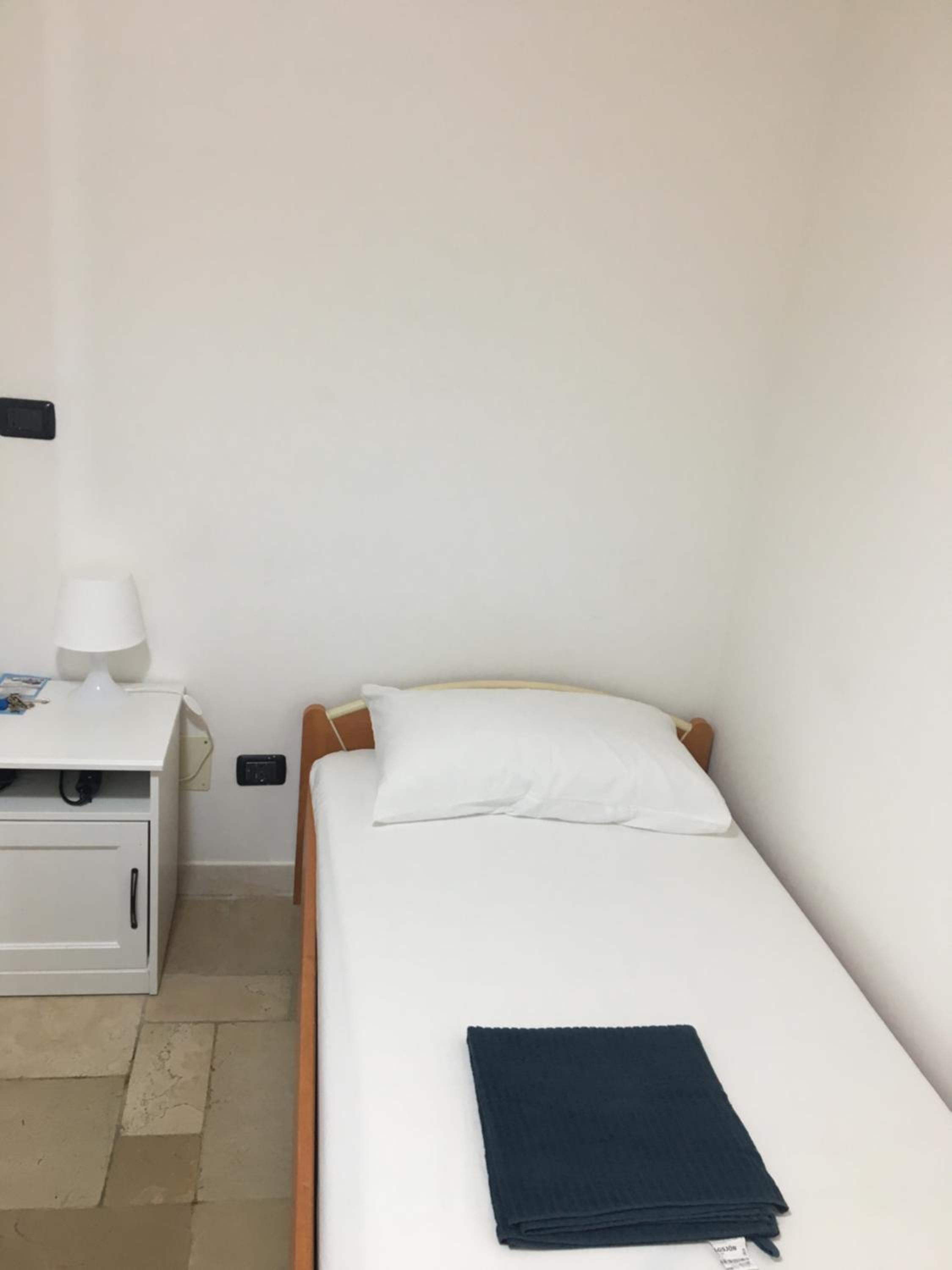Single Room with Private External Bathroom