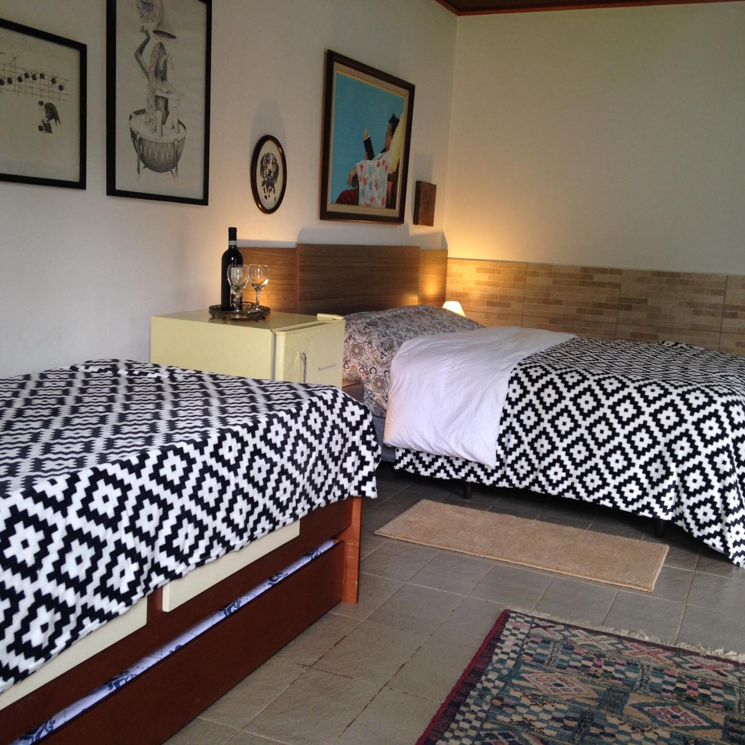 Suite - Photo 24