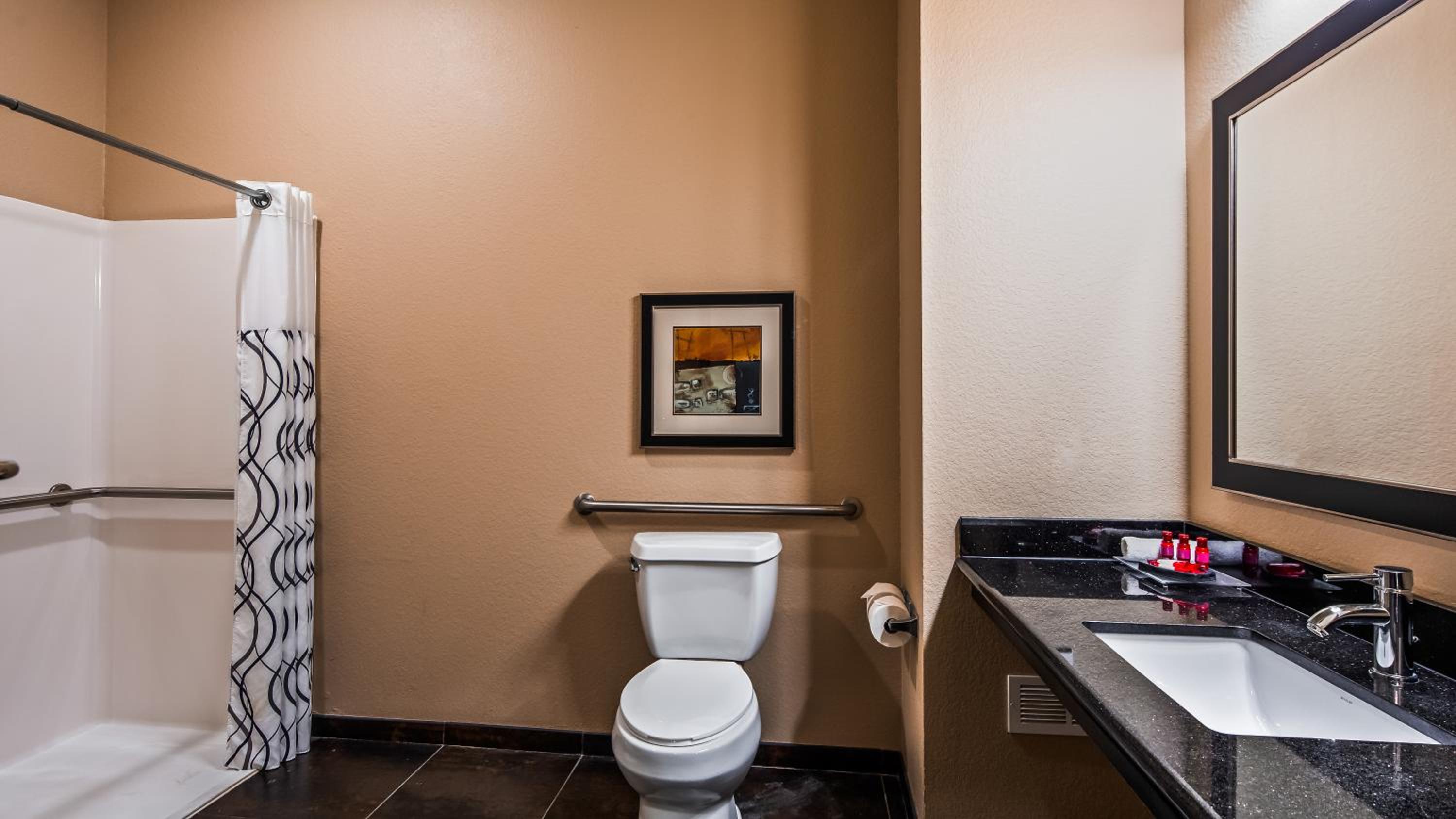 King Room - Disability Access - Photo 5