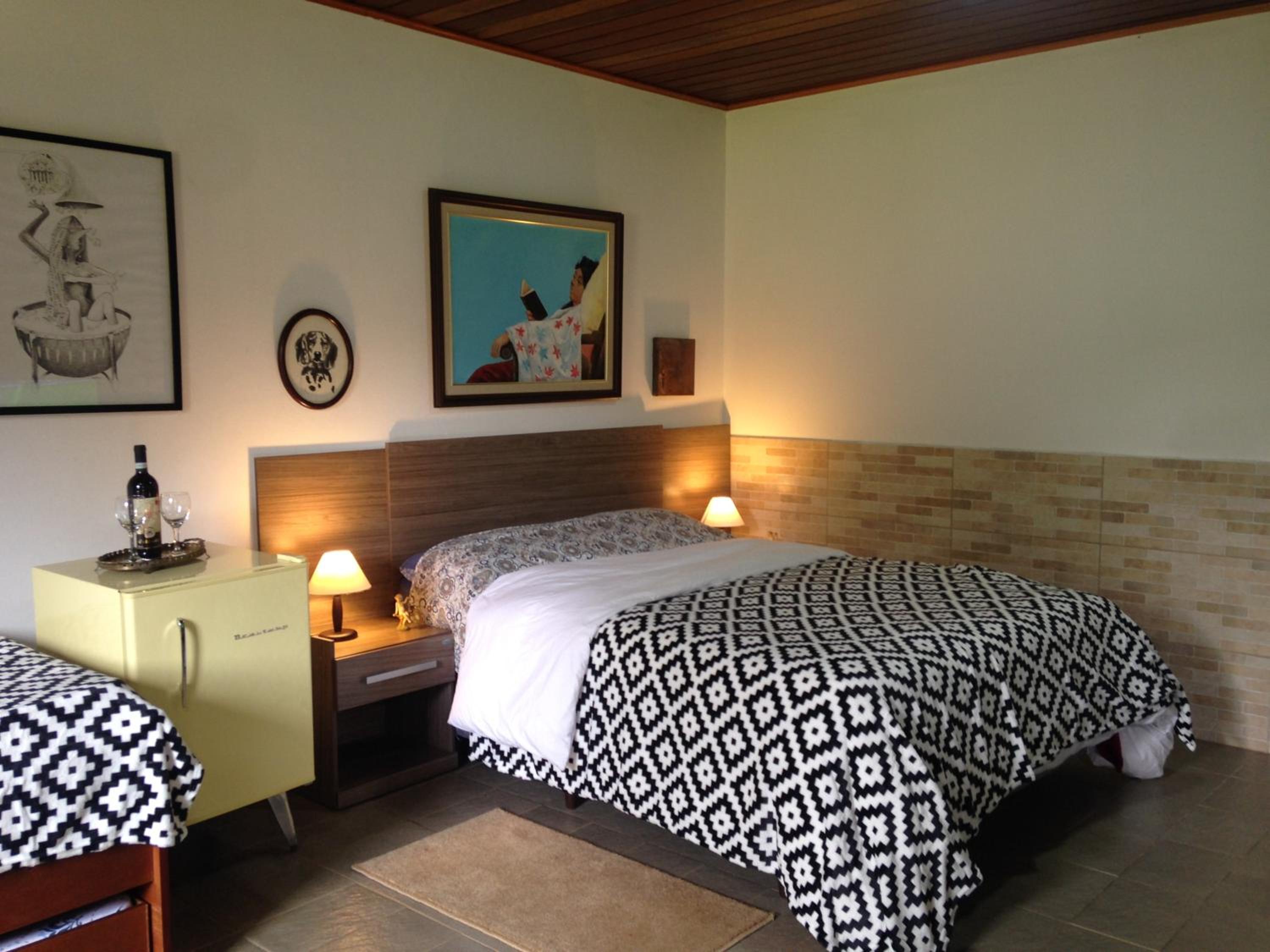Suite - Photo 22