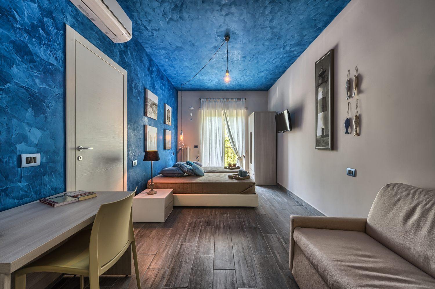 Deluxe Double Room with Balcony photo 1