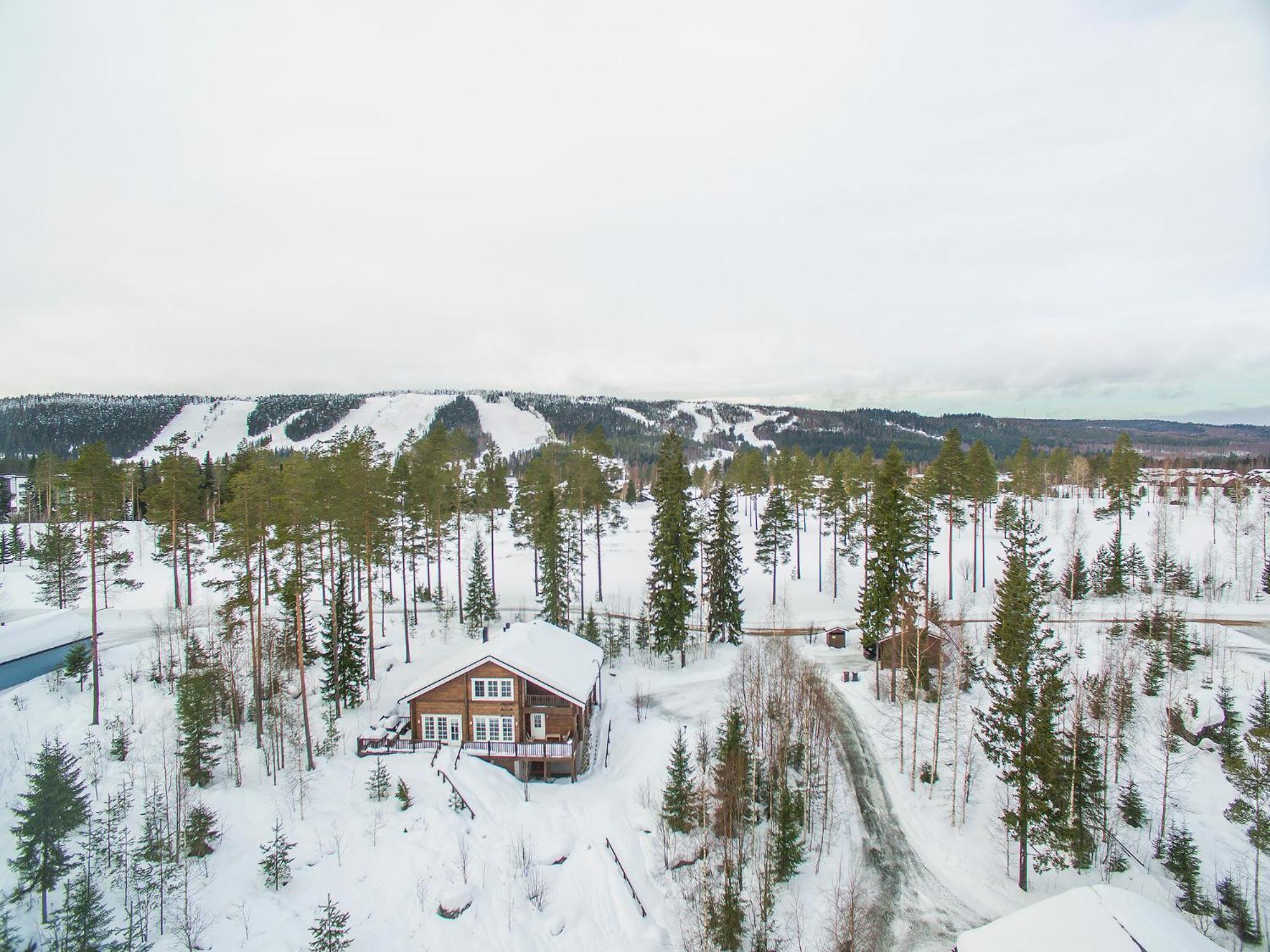 Villa photo 2