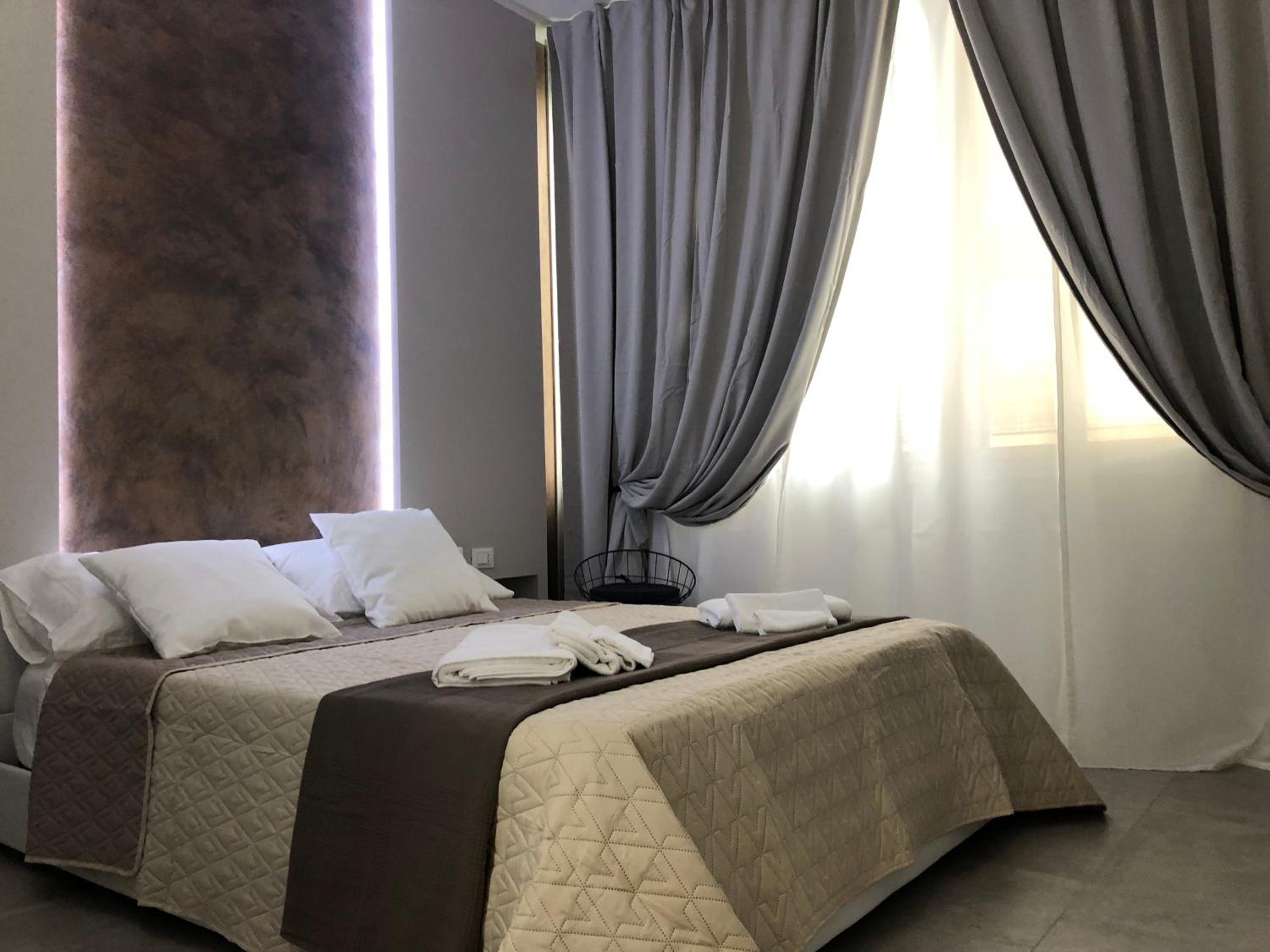 Deluxe Double Room - Photo 6