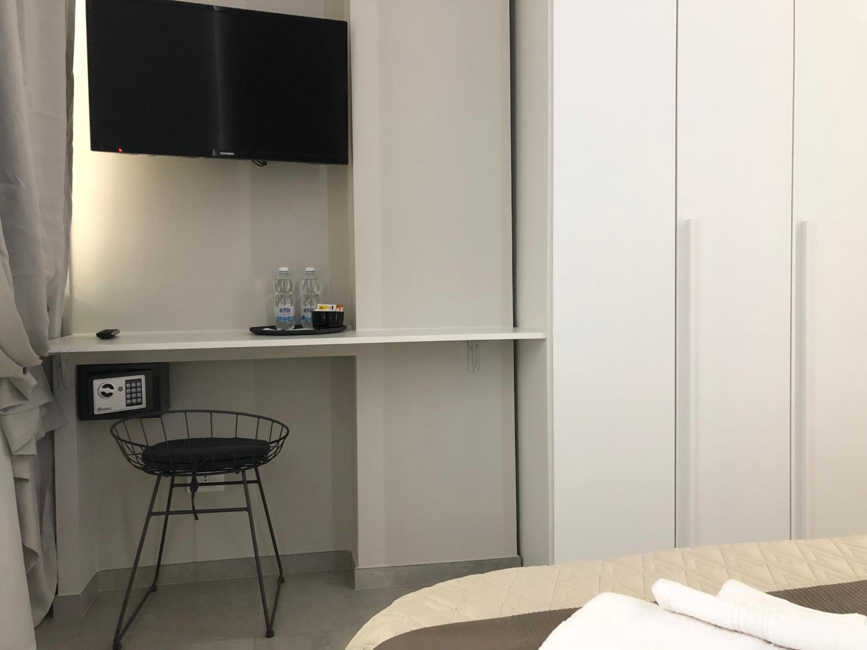 Deluxe Double Room - Photo 4