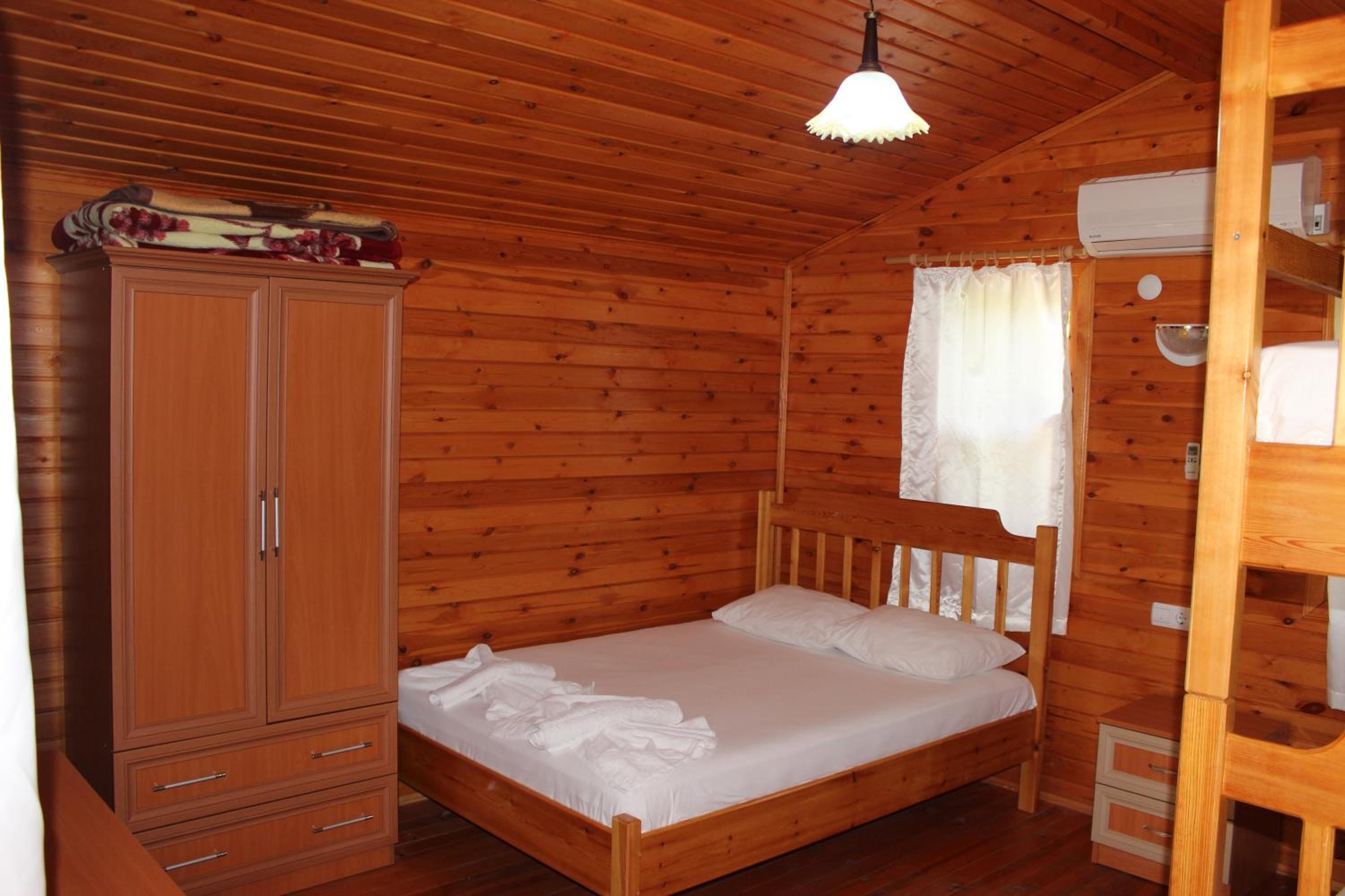 Bungalow (4 Adults) photo 1