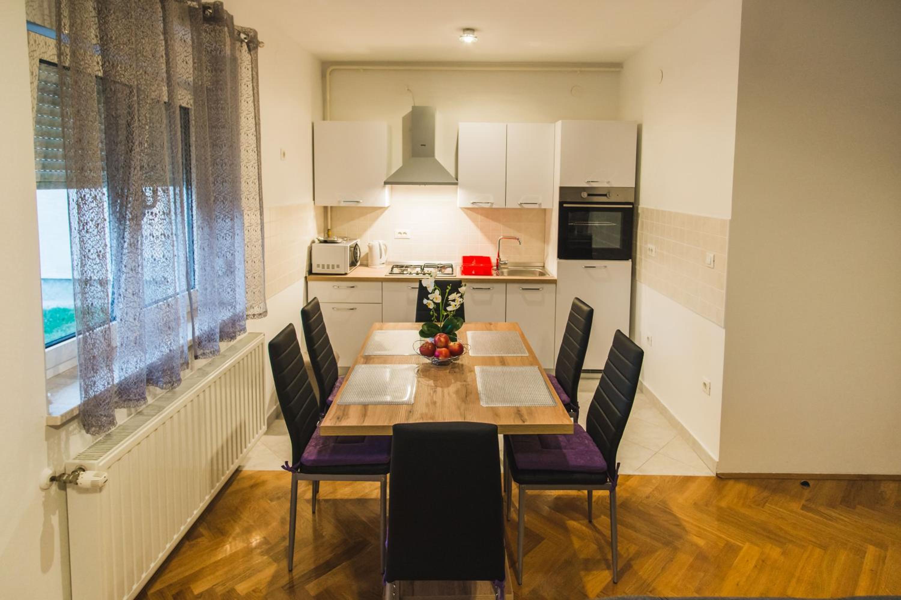 Apartment With Terrace photo 3