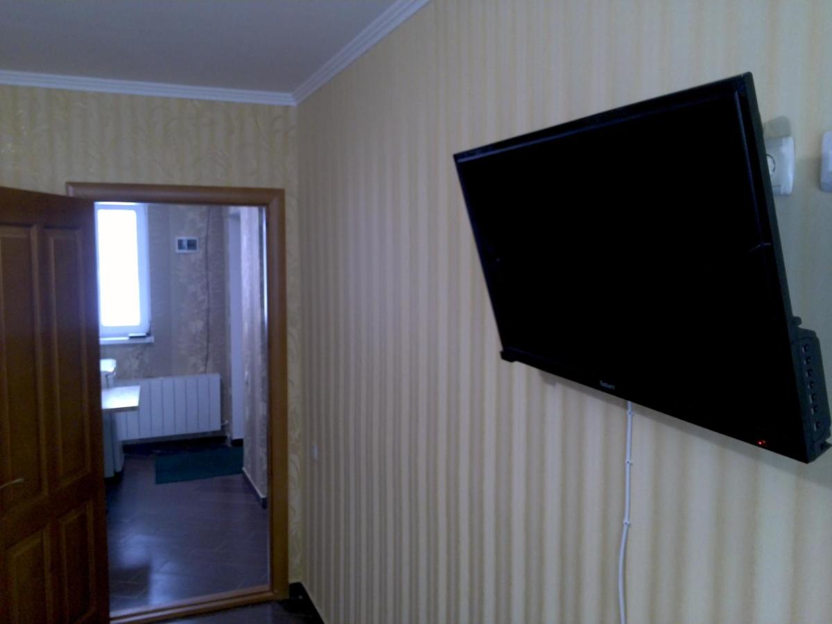 Three-Bedroom House photo 3