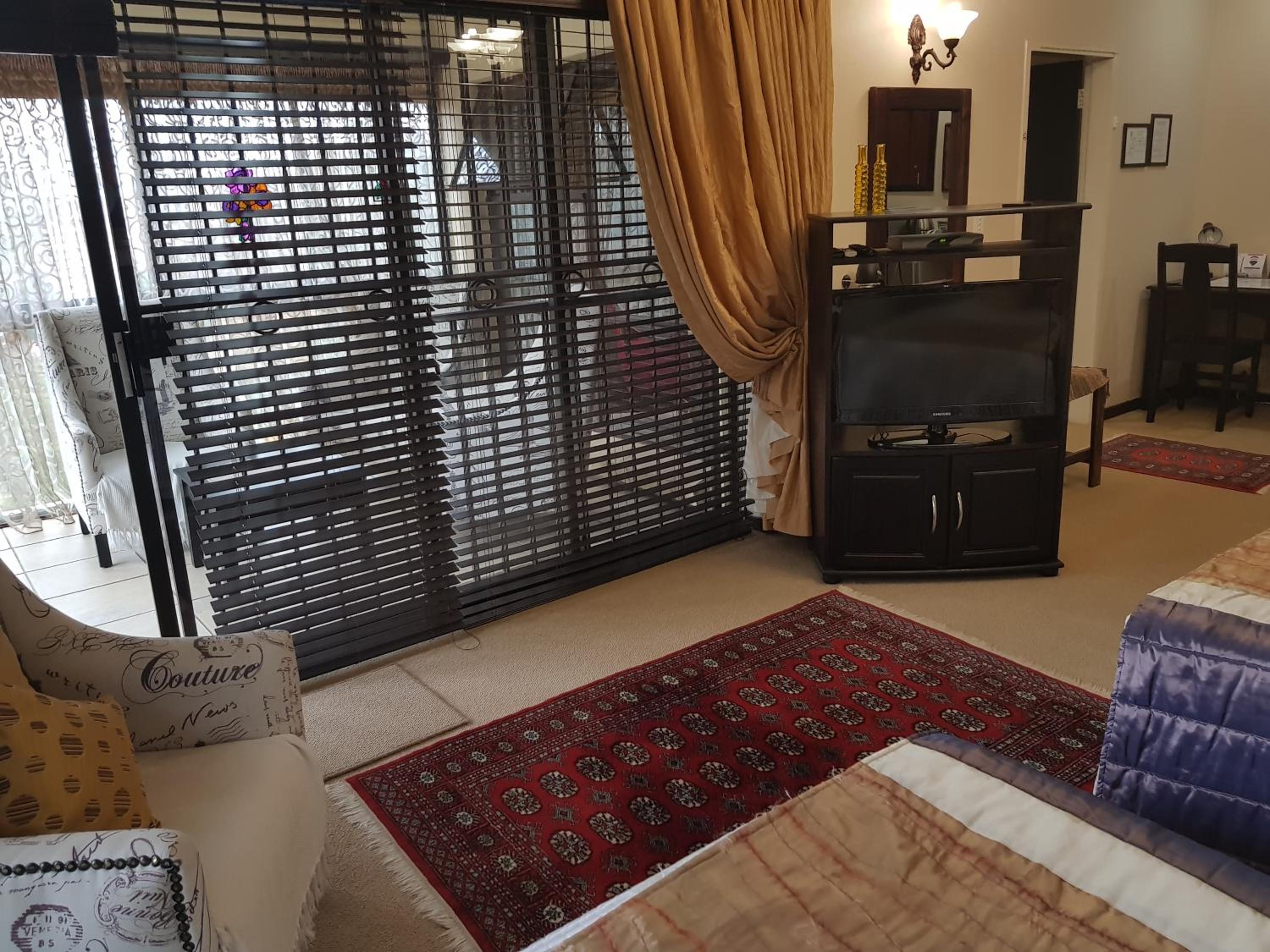 Luxury Twin Suite