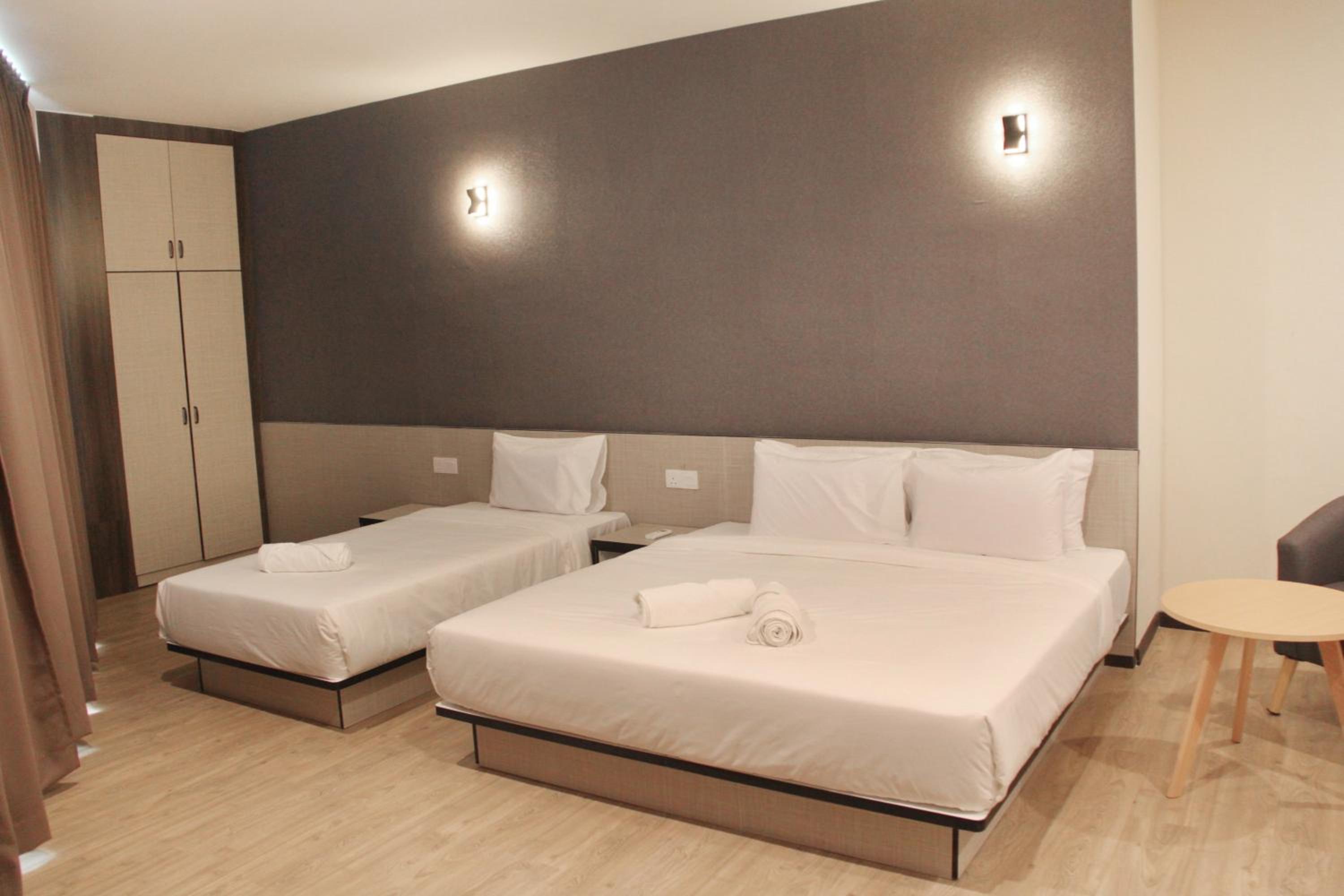 Standard Triple Room - Photo 2