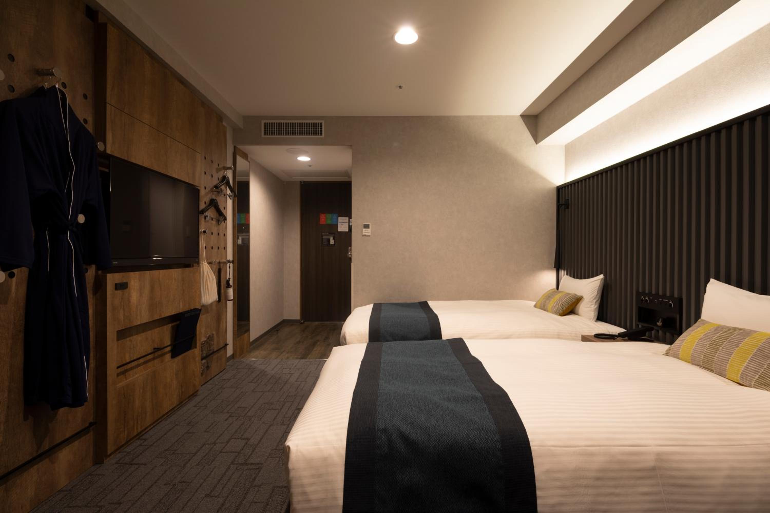 20sqm Deluxe Twin Room with Park View - Non-Smoking - Photo 2