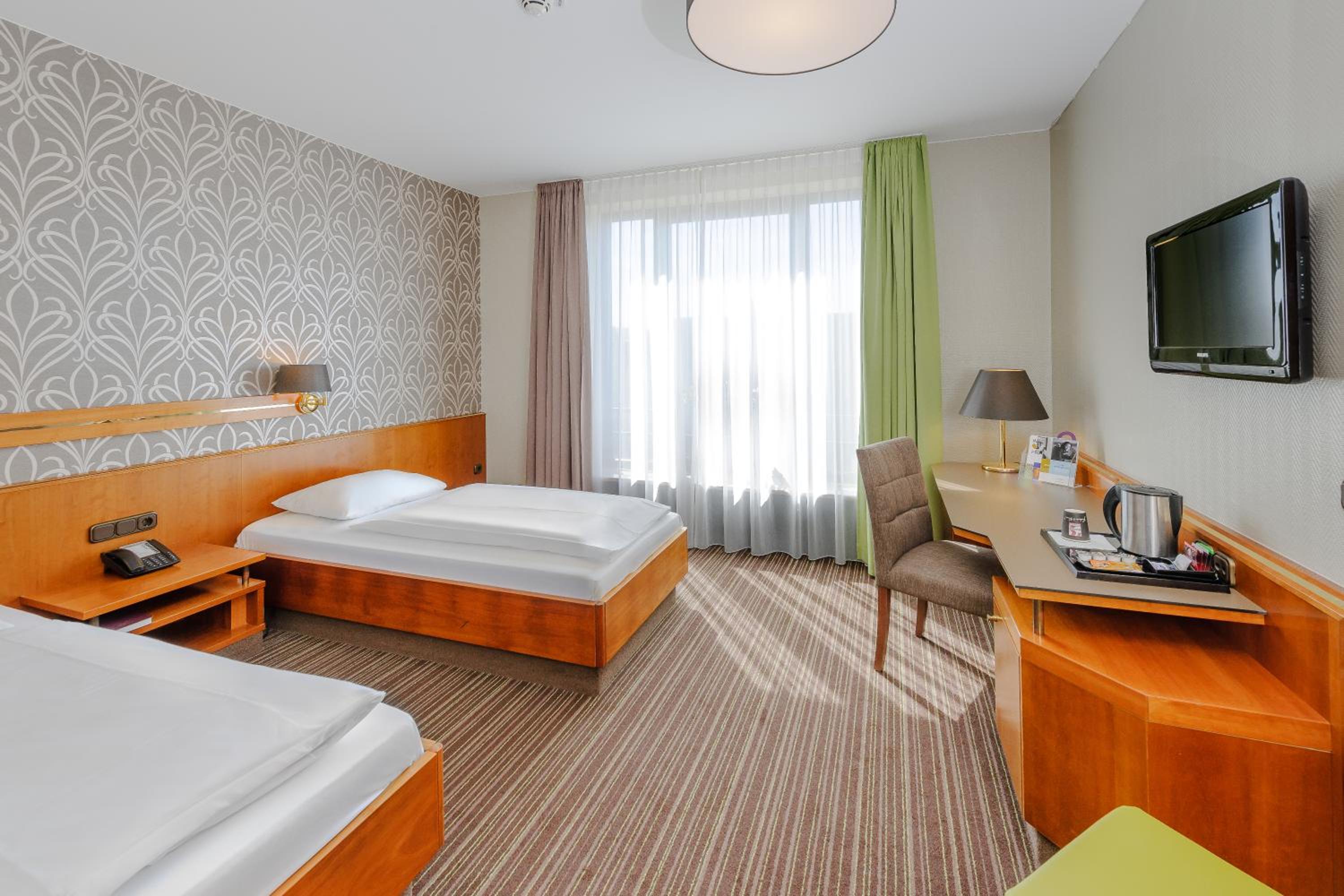 Superior Twin Room - Photo 2
